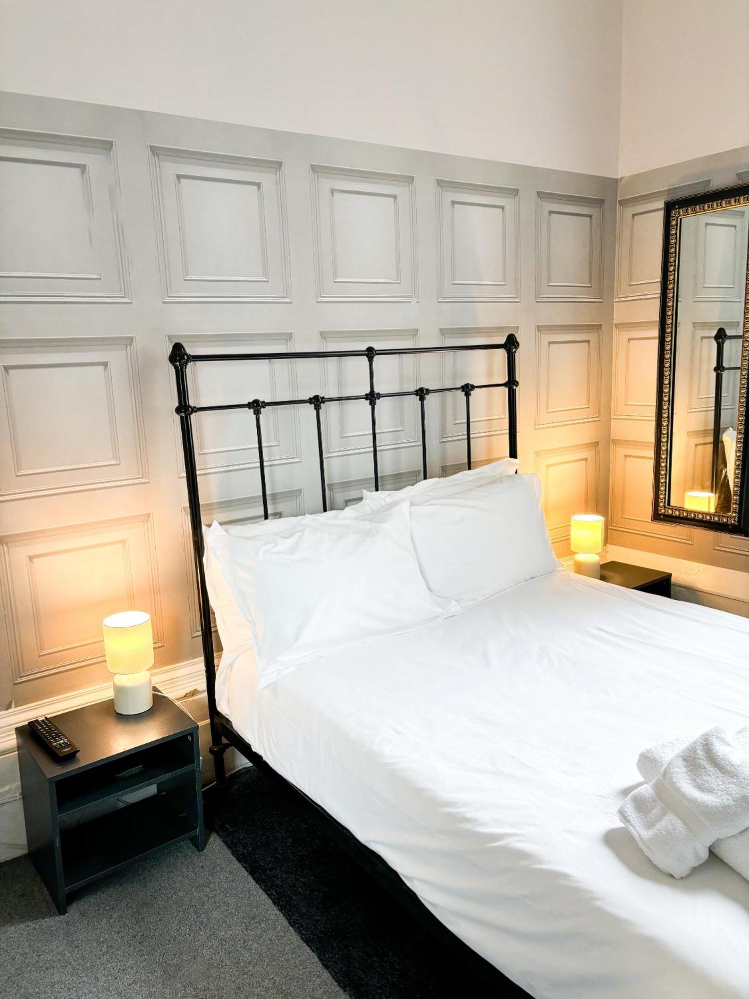 X Brunswick Square 4*