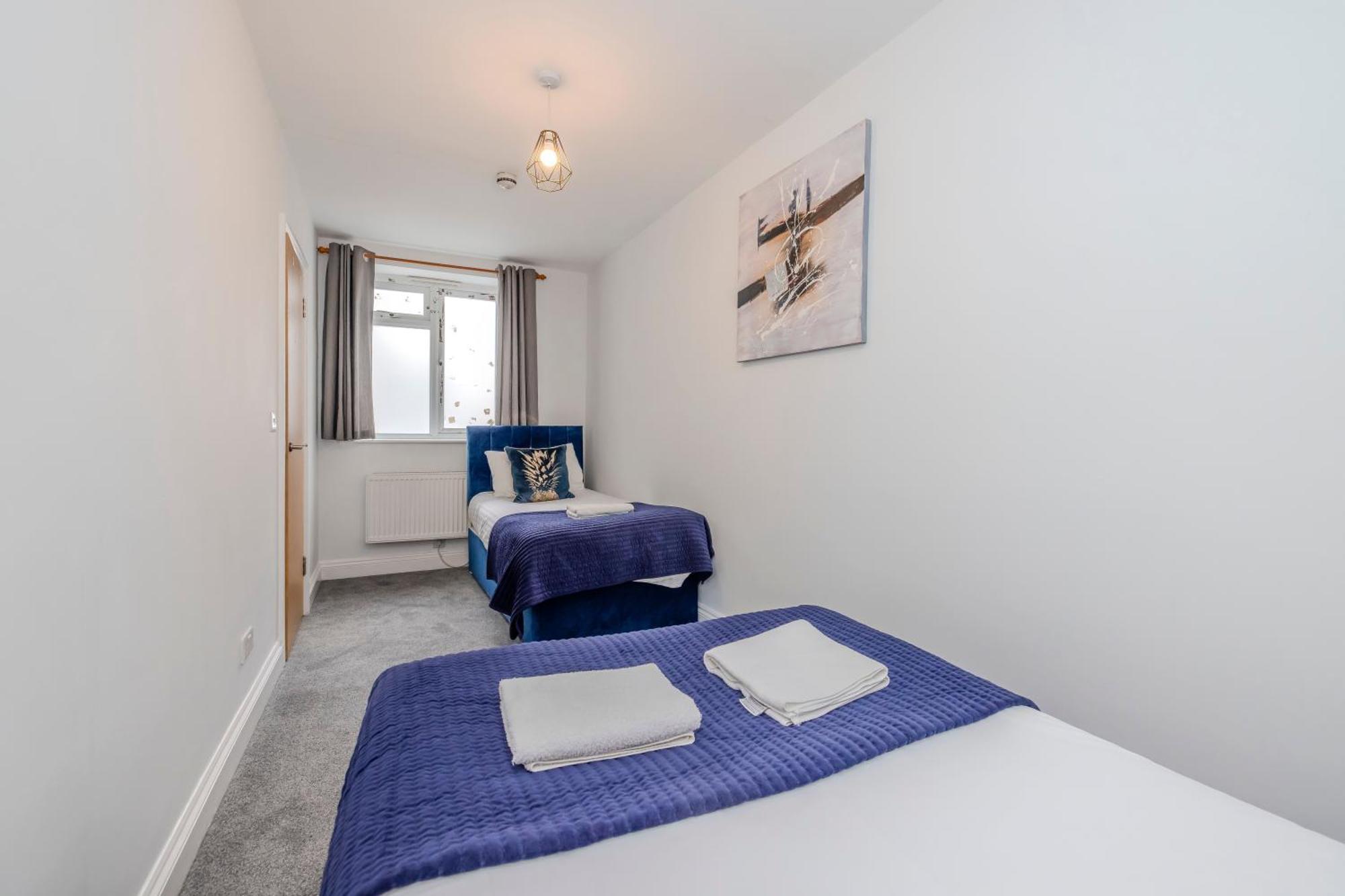 Apartment Flash Sale City Centre 2 Bedrooms Flat Bn129cla03 *