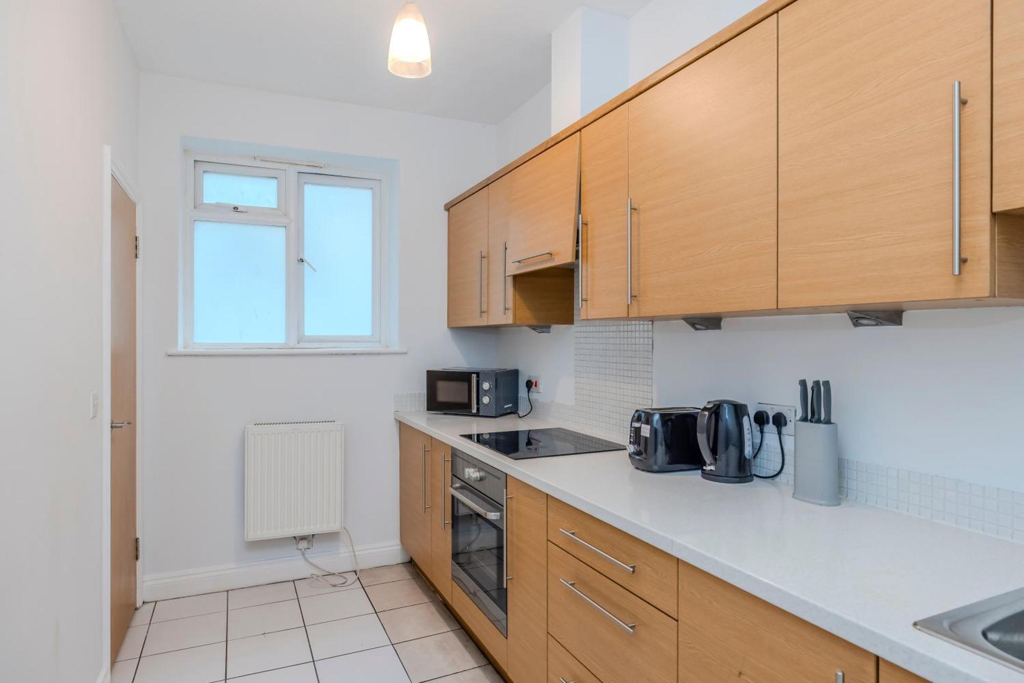 Flash Sale City Centre 2 Bedrooms Flat Bn129cla03 *