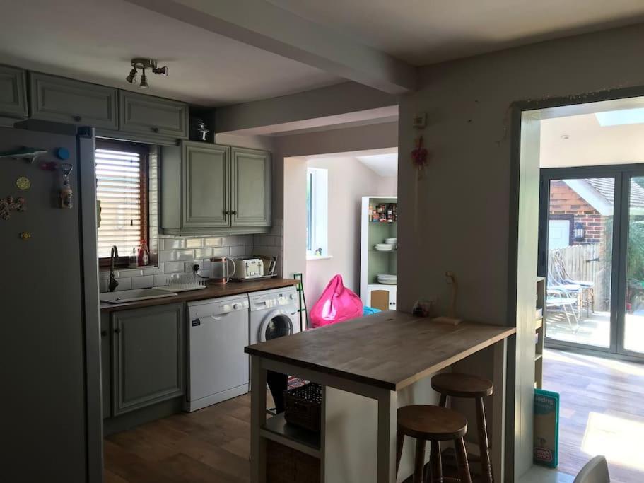 Lovely Bright House Close To Holiday home Brighton