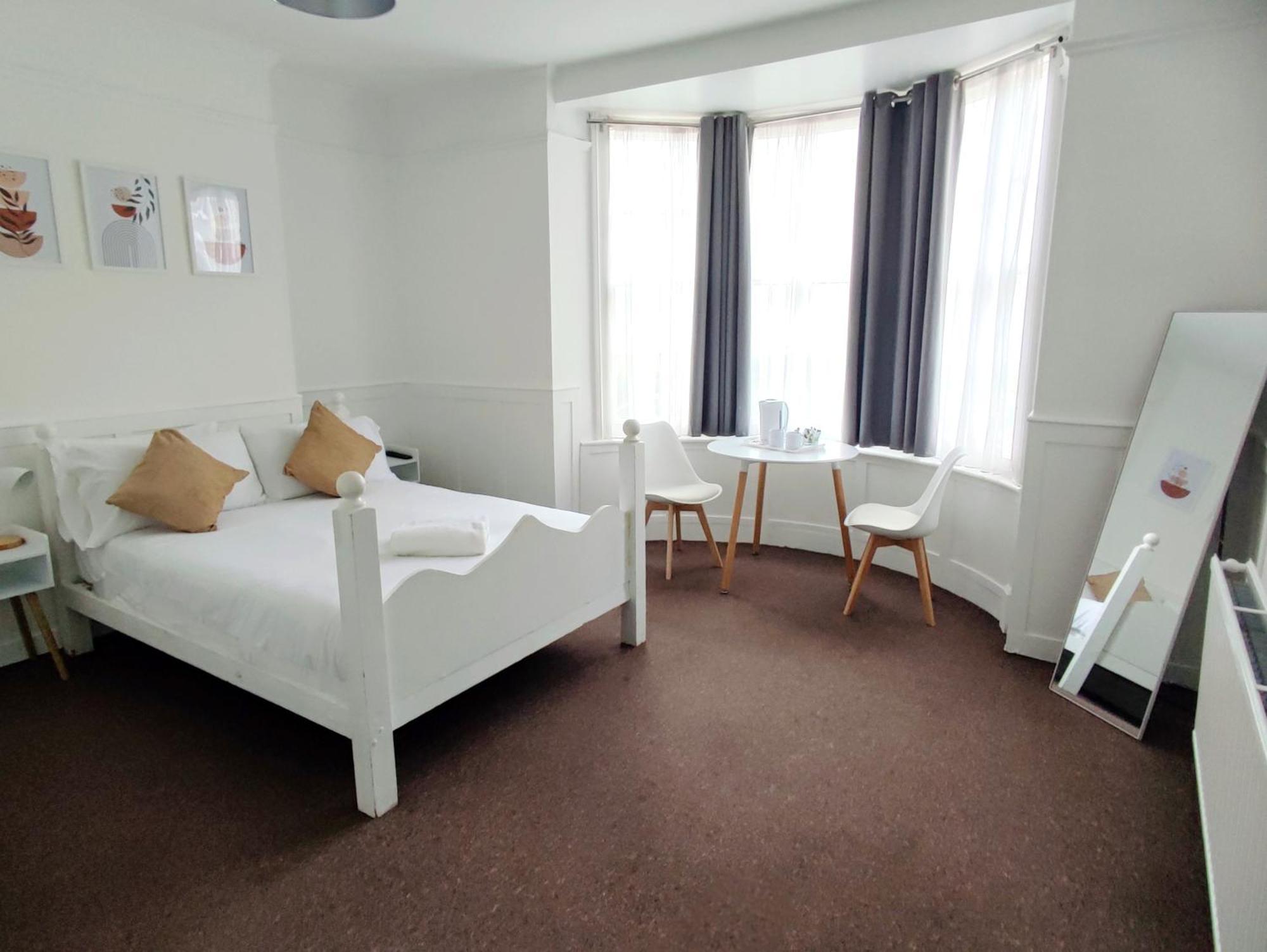 Wave Guest house