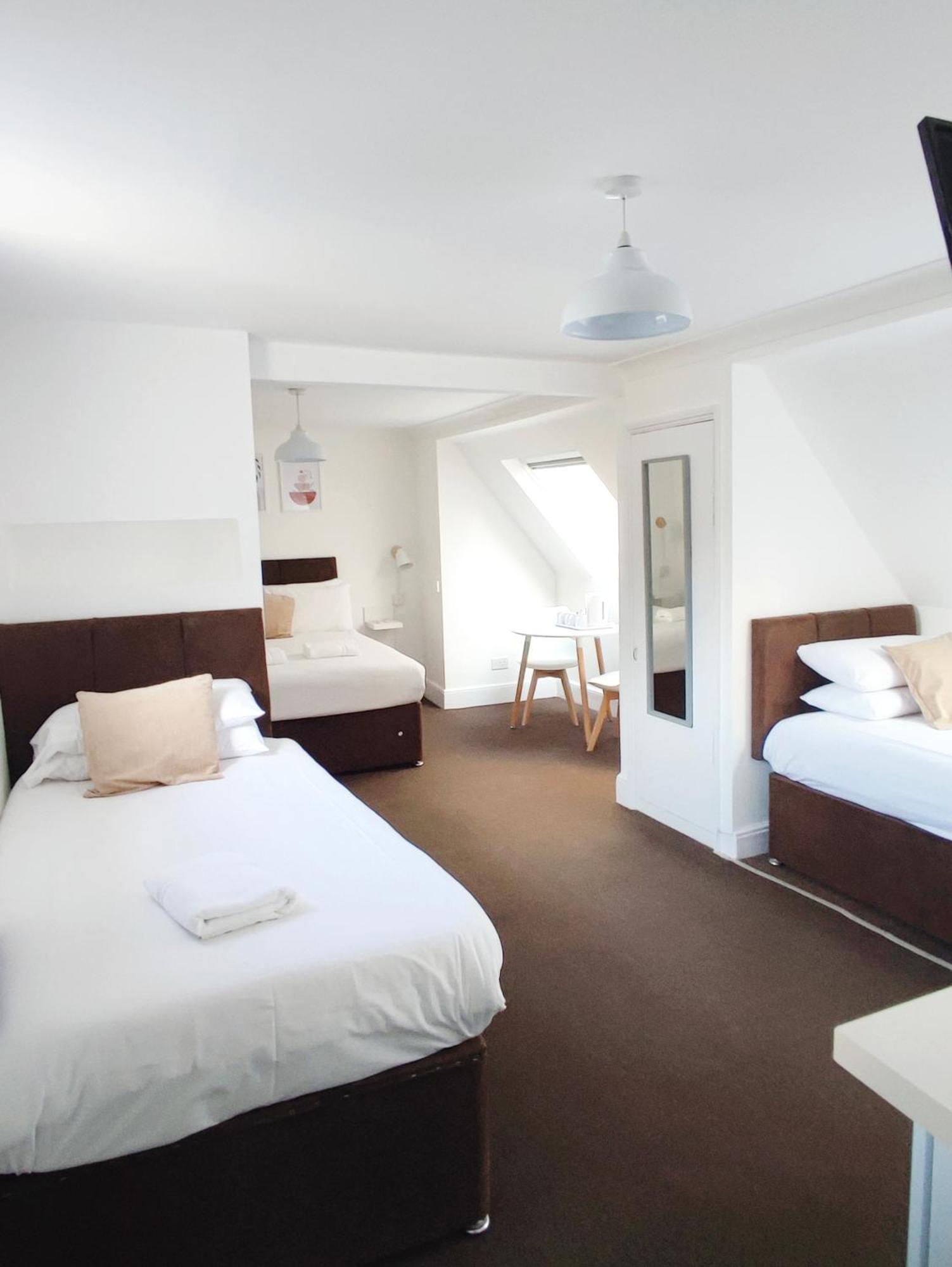 Wave Guest house