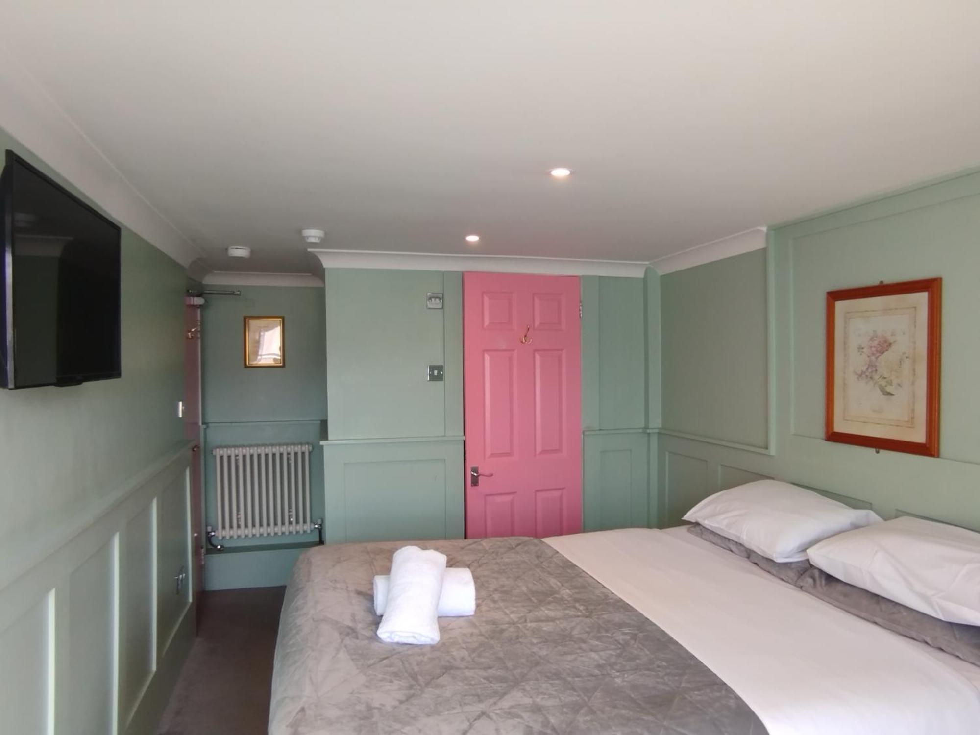 Hotel The Willows *