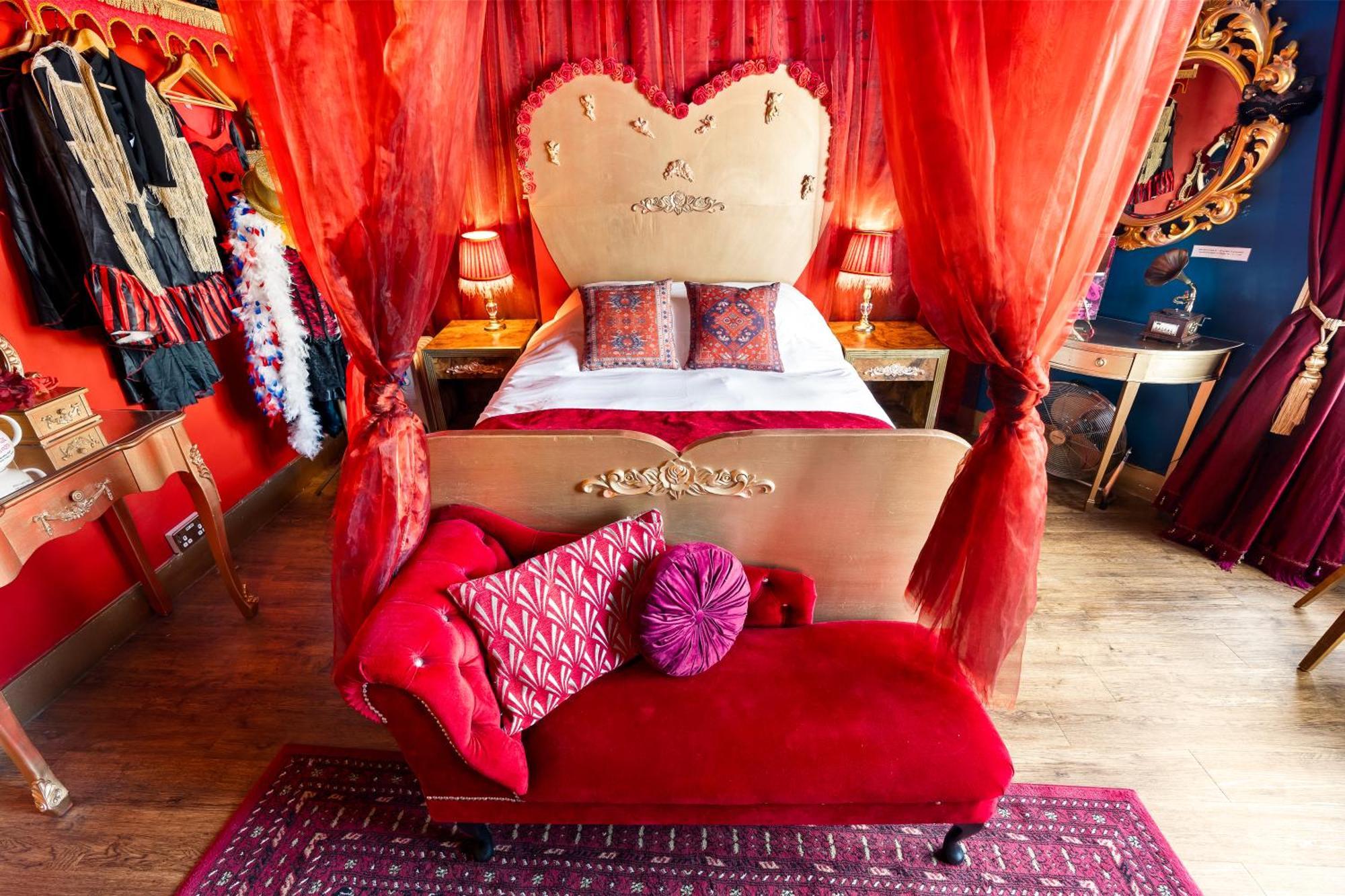 Pelirocco Hotel 4*