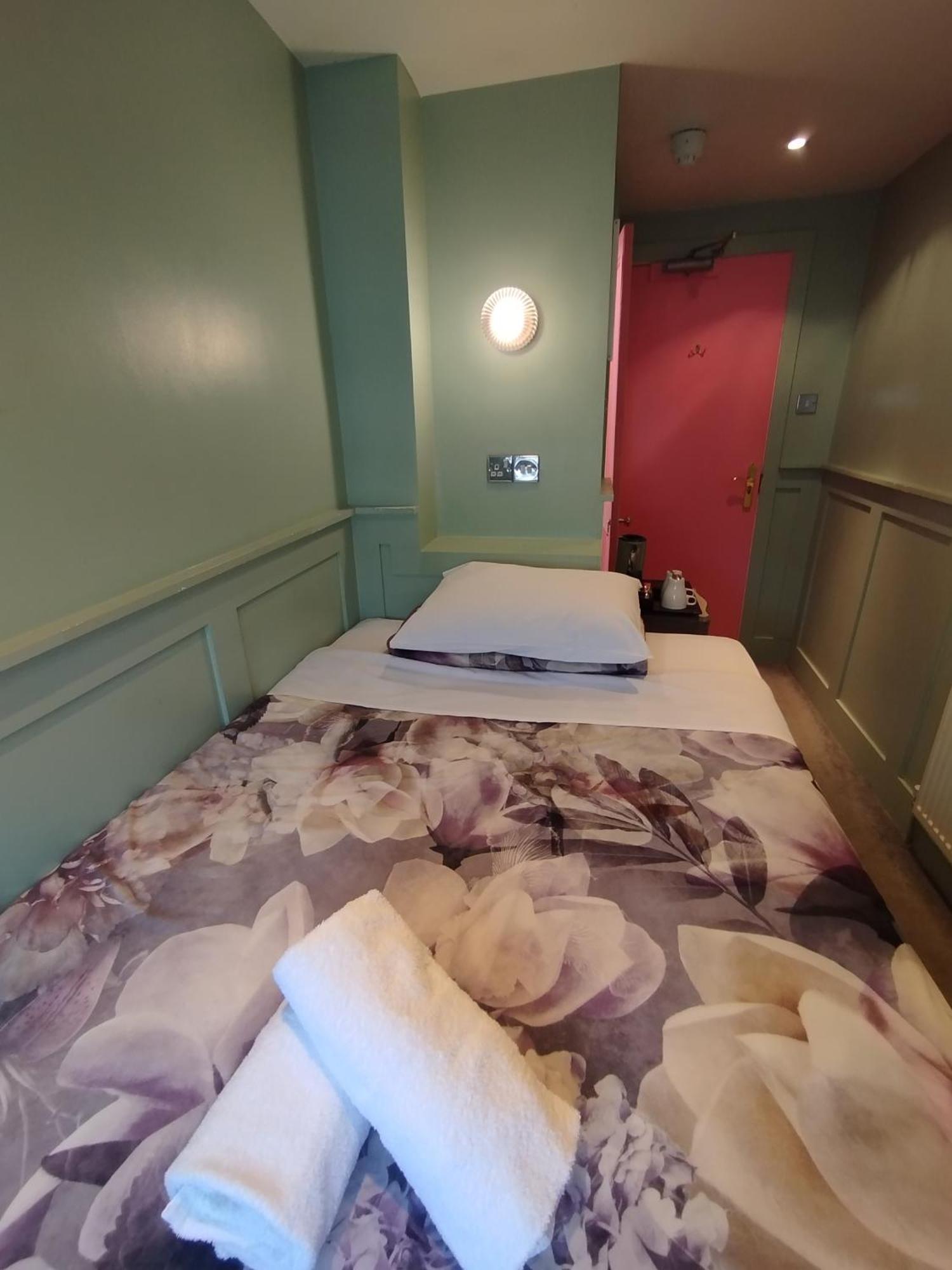 Hotel The Willows *