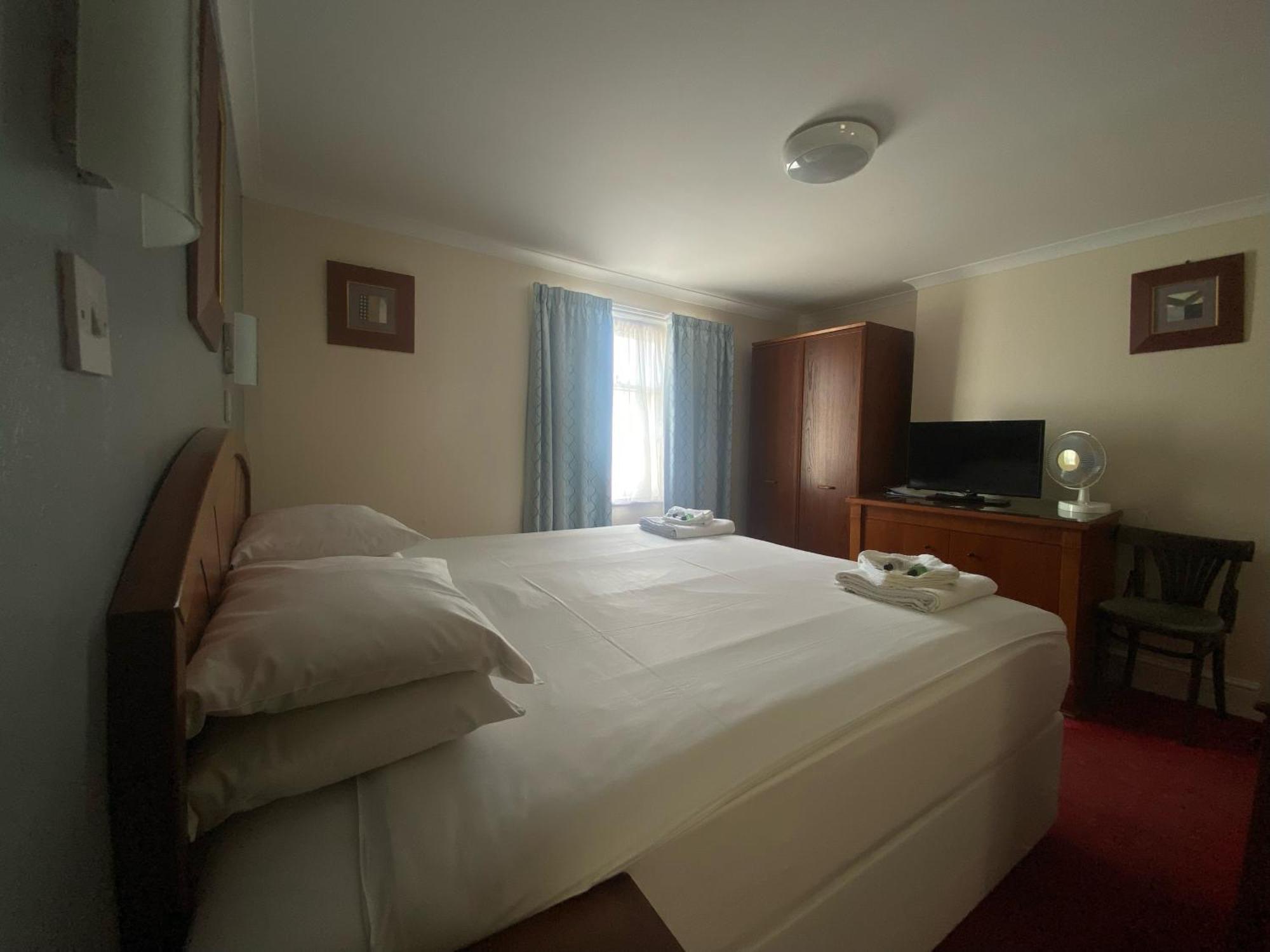 The 2* Brighton
