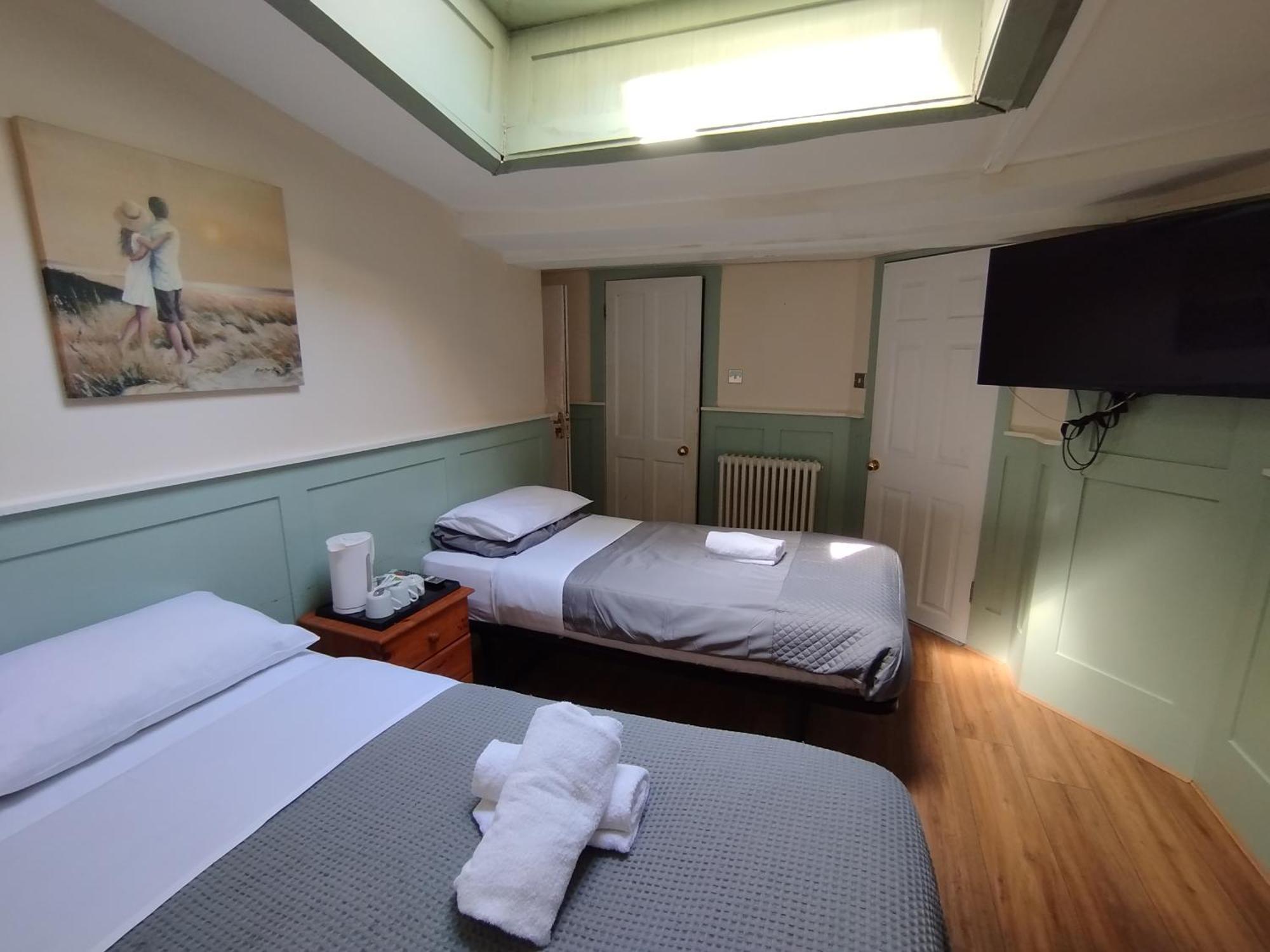 The Willows Hotel *