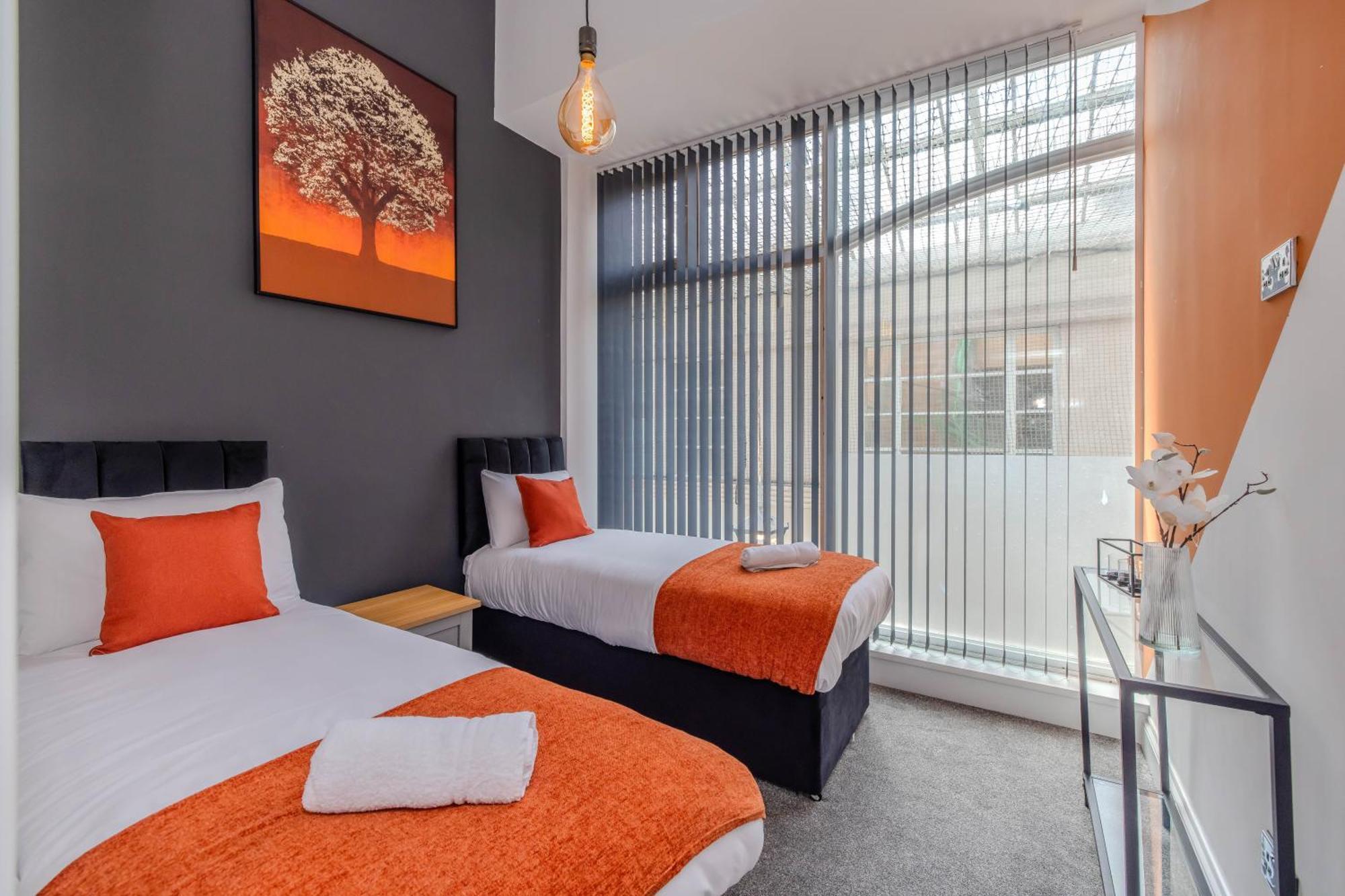 Super 2 Bedroom Aarptment Next To & Shopping Center Sleep 6 Brighton