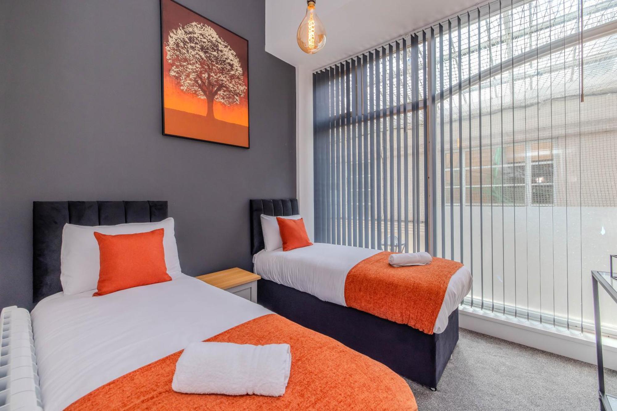 Super 2 Bedroom Aarptment Next To & Shopping Center Sleep 6 * Brighton