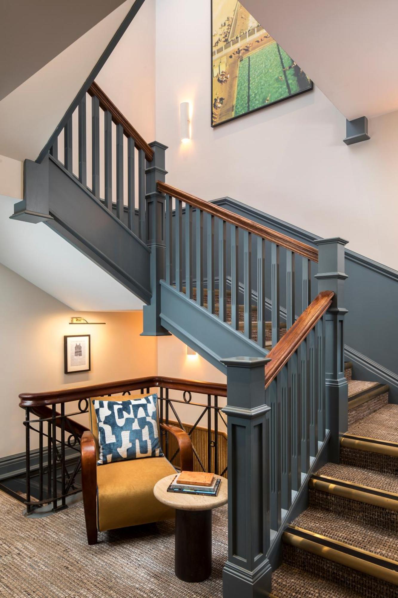 Hotel The White Horses By Everly Collection 4*