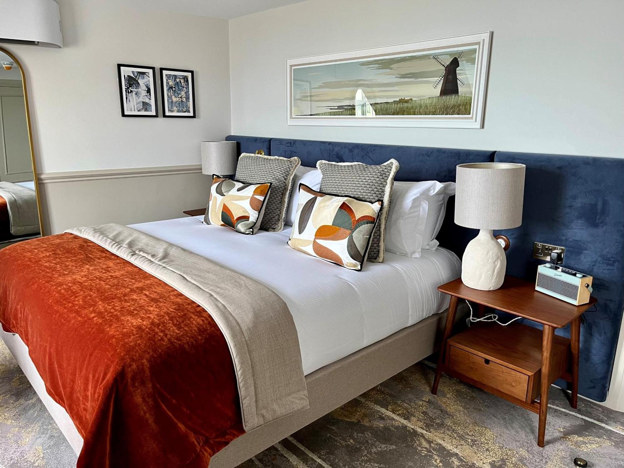 Hotel The White Horses By Everly Collection 4*