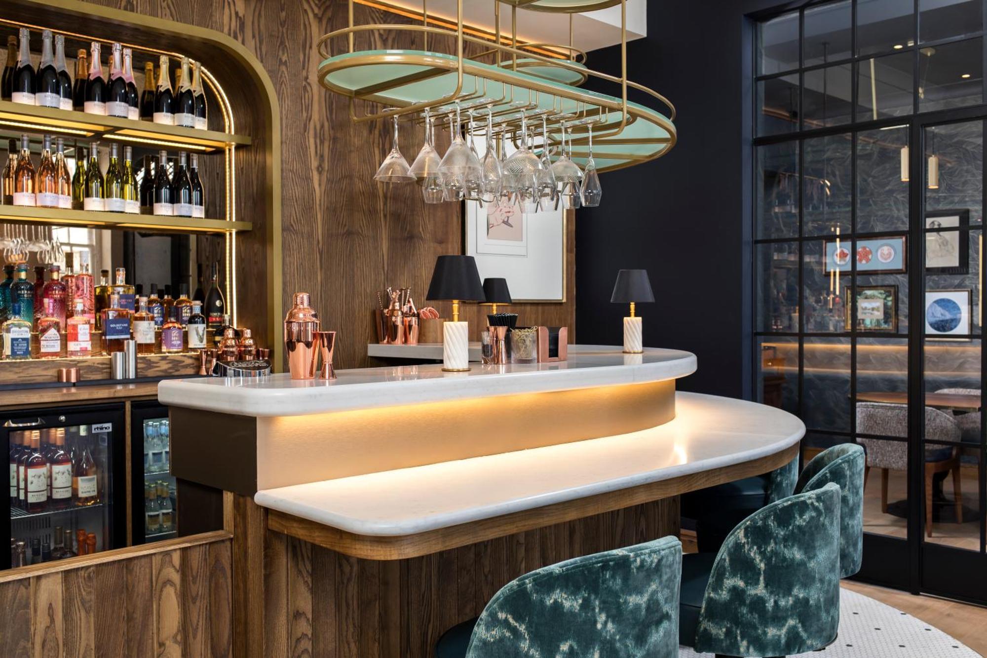 The White Horses By Everly Collection Hotel 4*