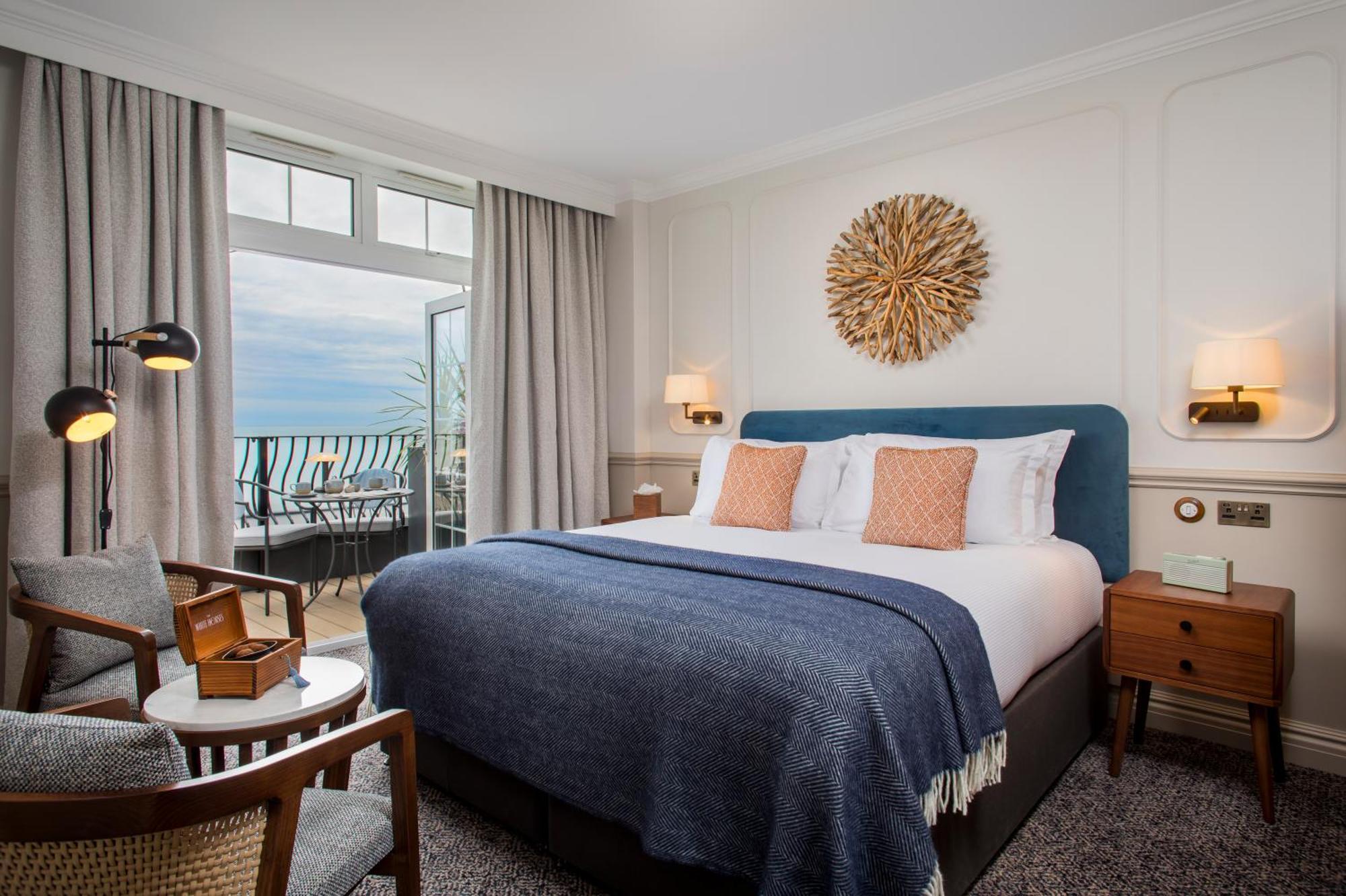 Hotel The White Horses By Everly Collection 4*
