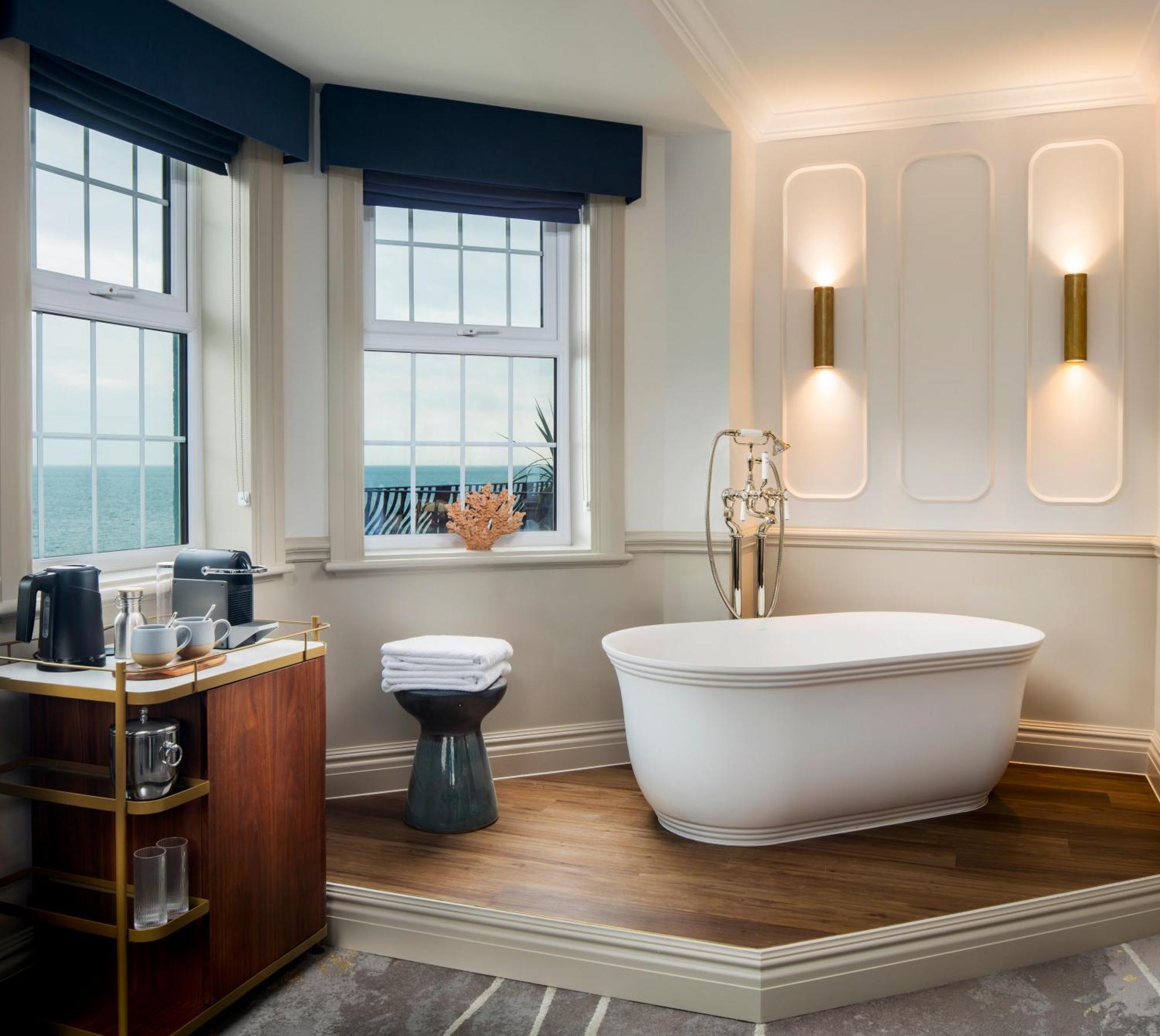 The White Horses By Everly Collection Brighton