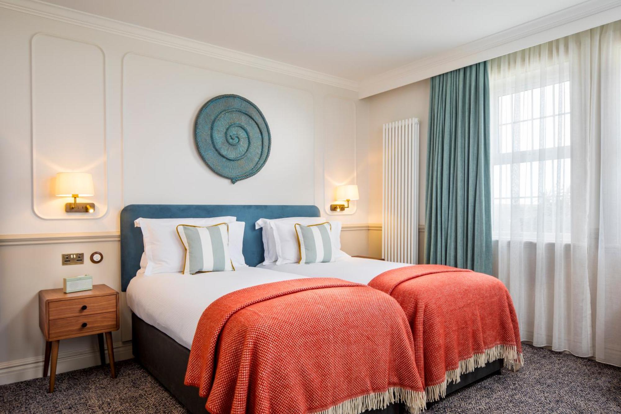 The White Horses By Everly Collection Hotel 4*
