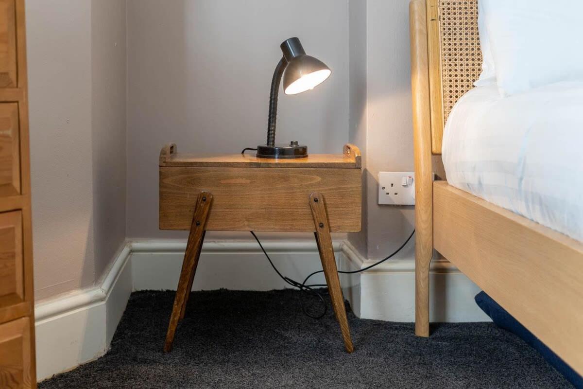 Apartment Host & - Waterloo *