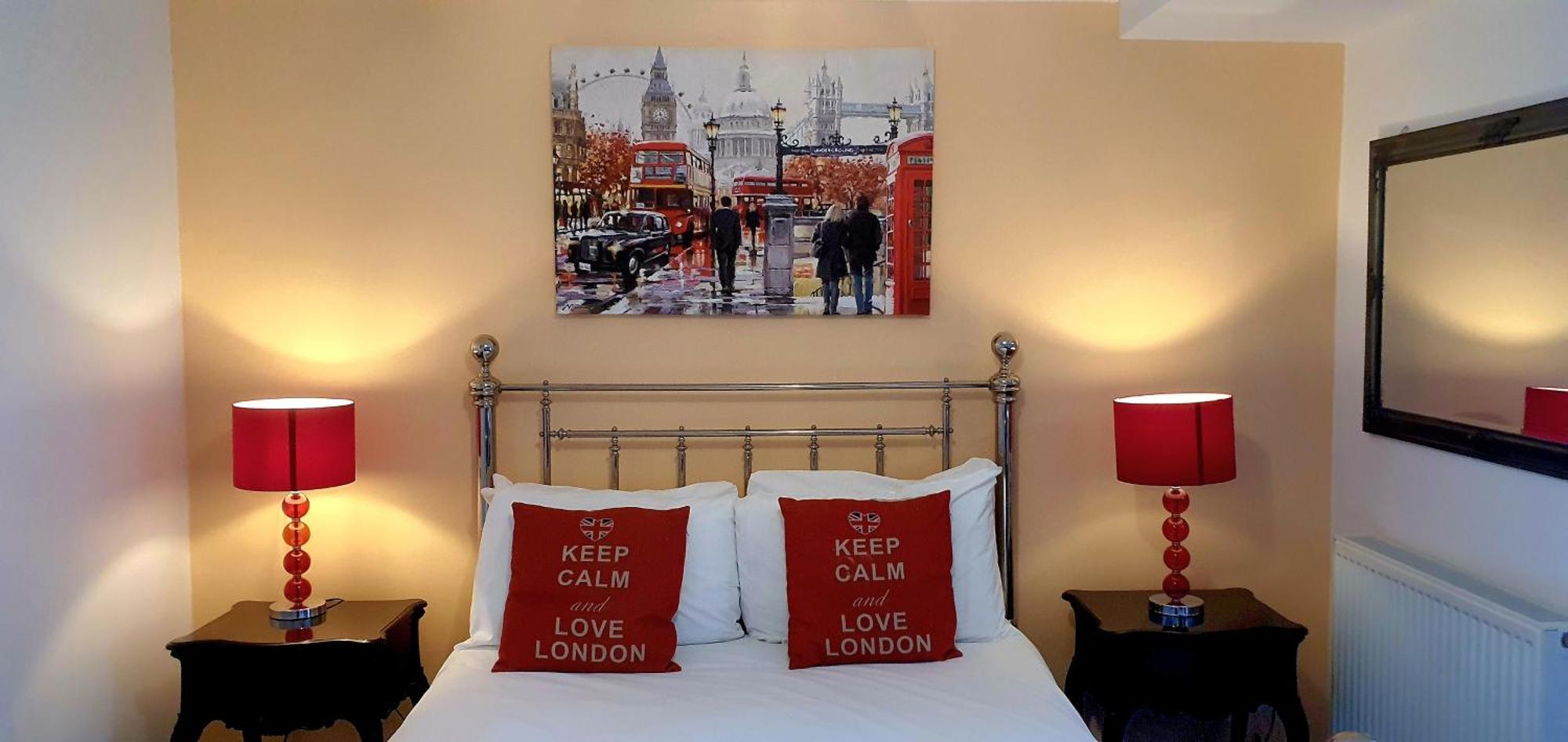 Grand Pier Bed & Breakfast 3*