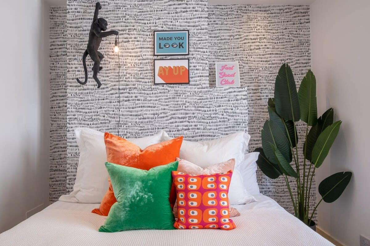 Host & - The Breeze Holiday home *