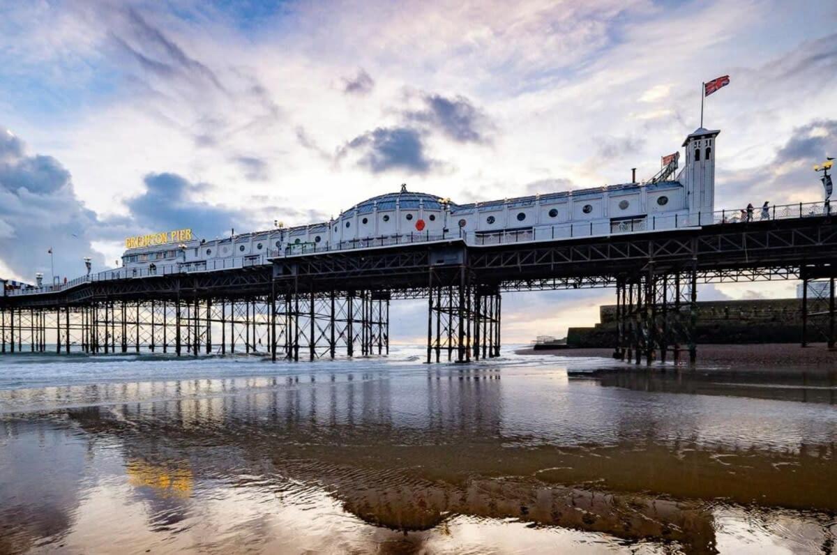 Host & - The Breeze Holiday home Brighton