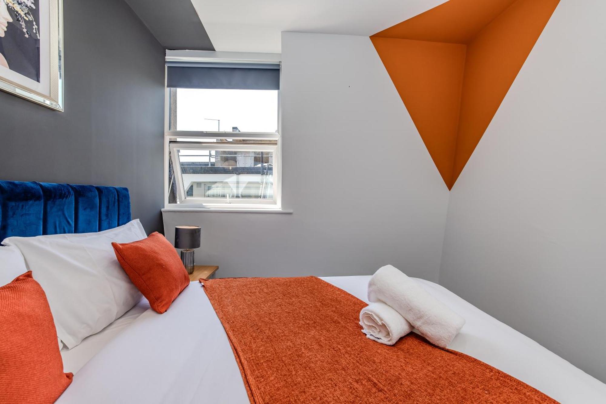 Apartment Super 2 Bedroom Flat Next To Shopping Center &