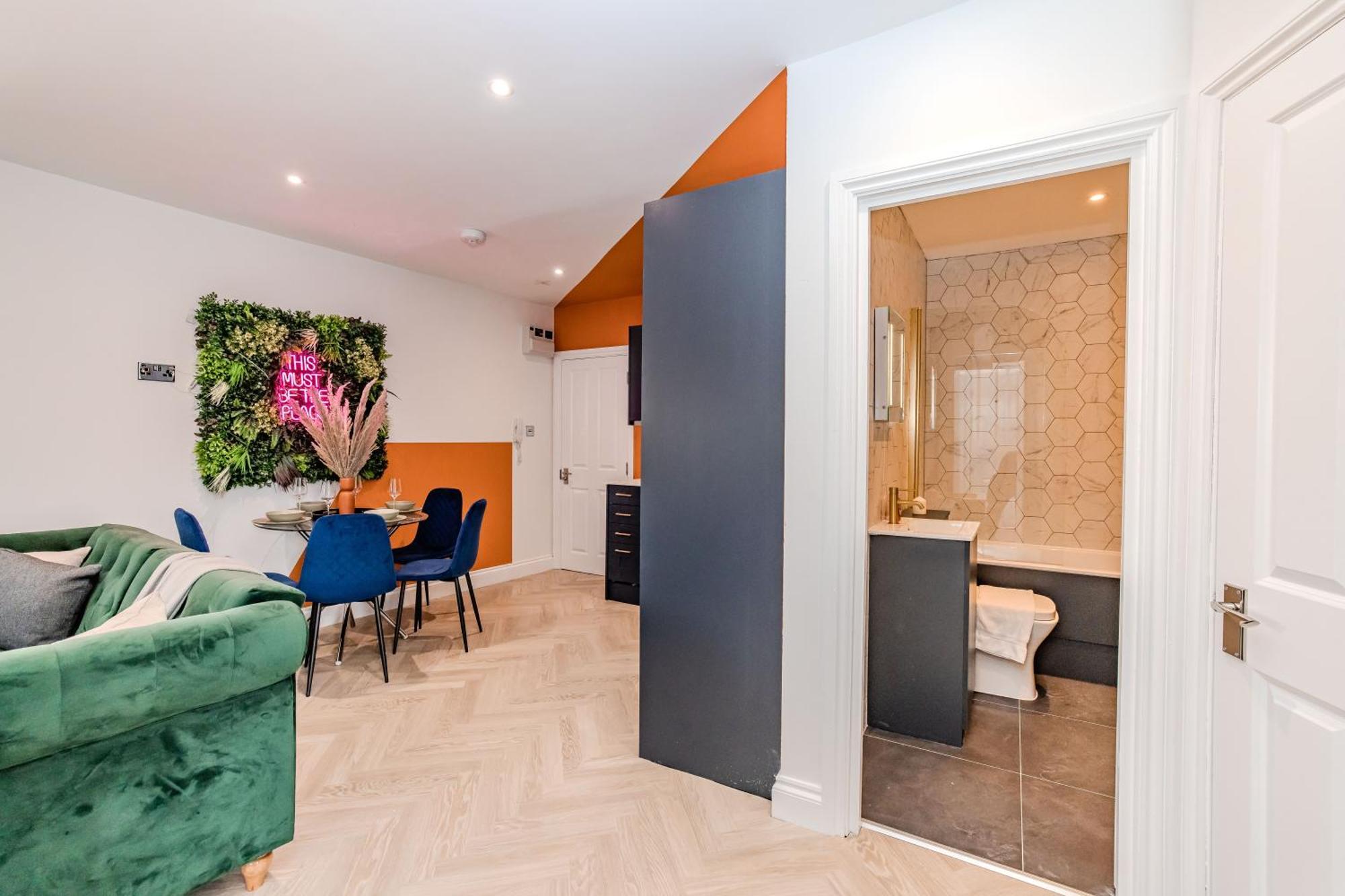Super 2 Bedroom Flat Next To Shopping Center & * Brighton