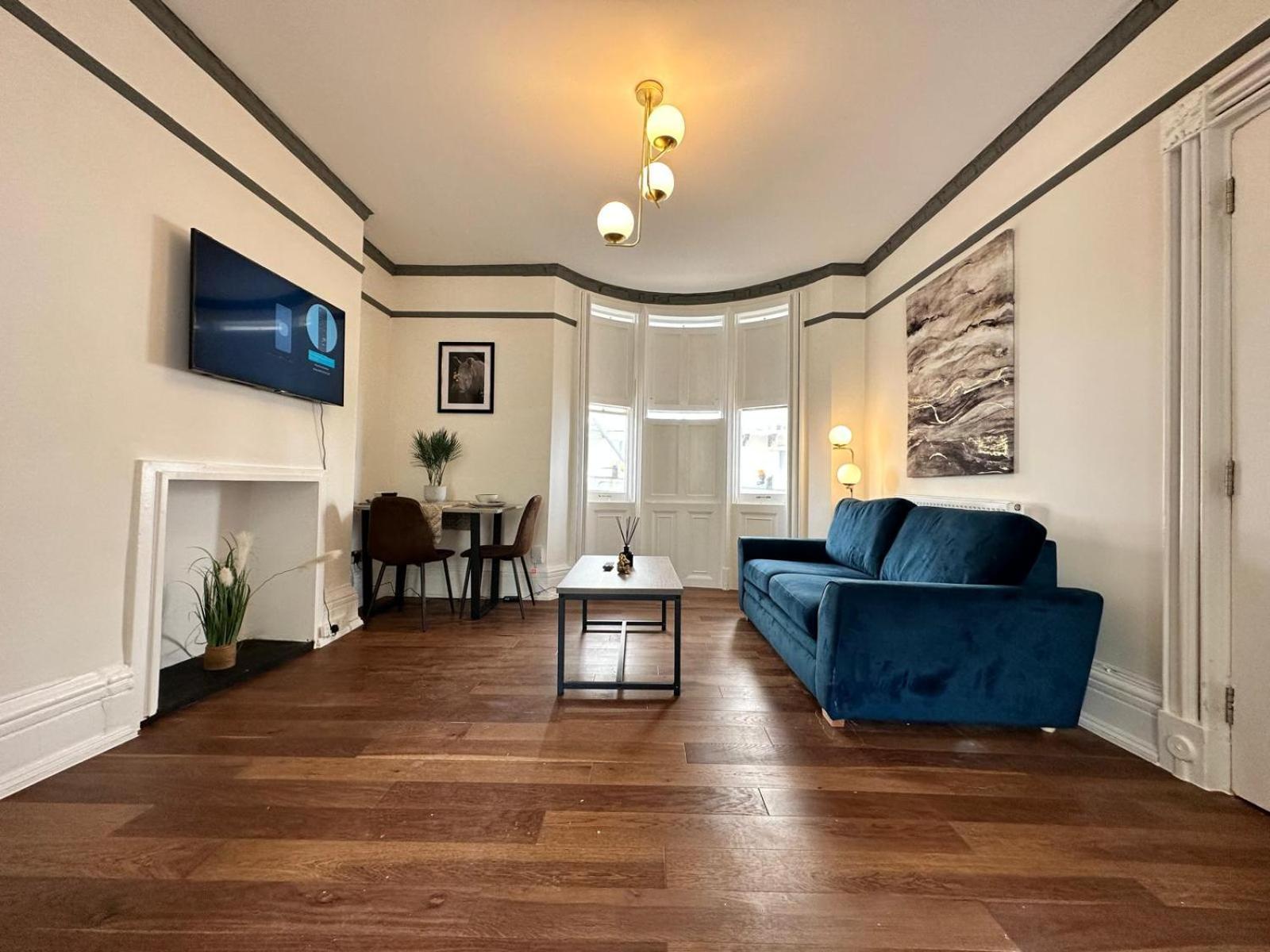 Apartment Cozy 1-bedroom Flat With Garden *