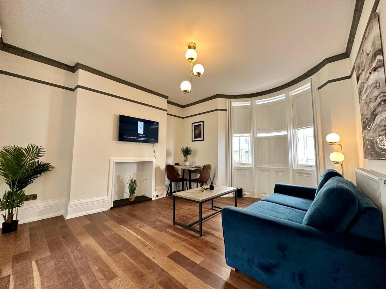 Cozy 1-bedroom Flat With Garden *