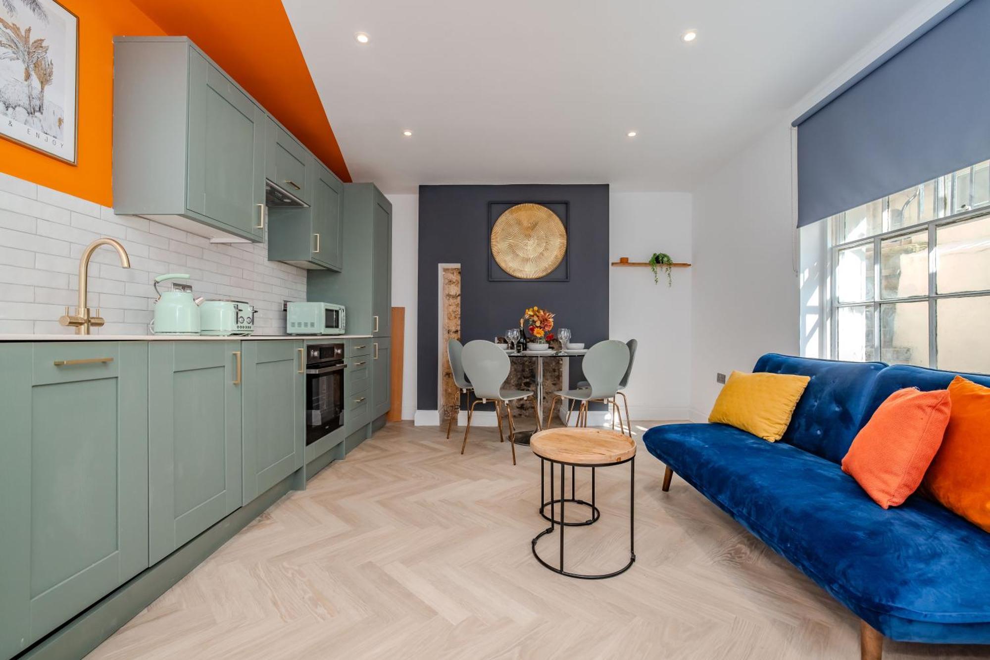 Apartment Comfort L 2-bedroom Flat With Extra Sleeping Options
