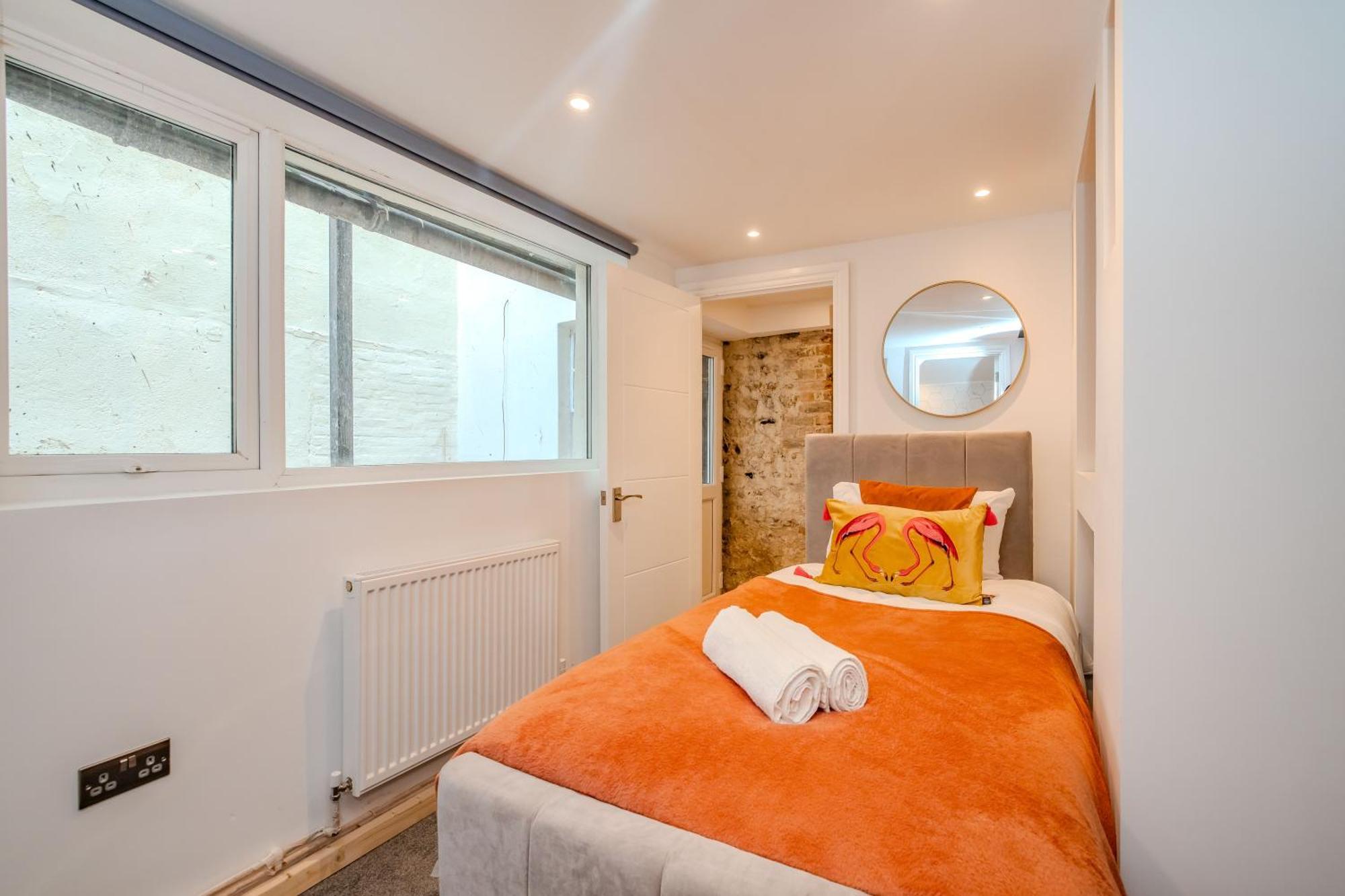 Apartment Comfort L 2-bedroom Flat With Extra Sleeping Options Brighton