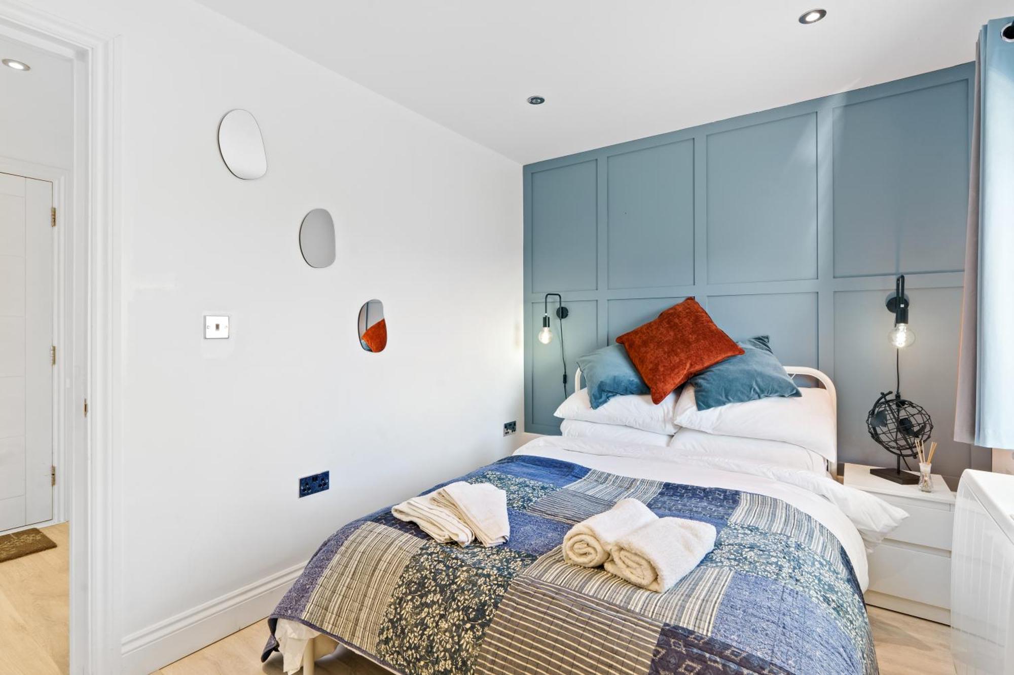 Cosy 1-bed In Apartment