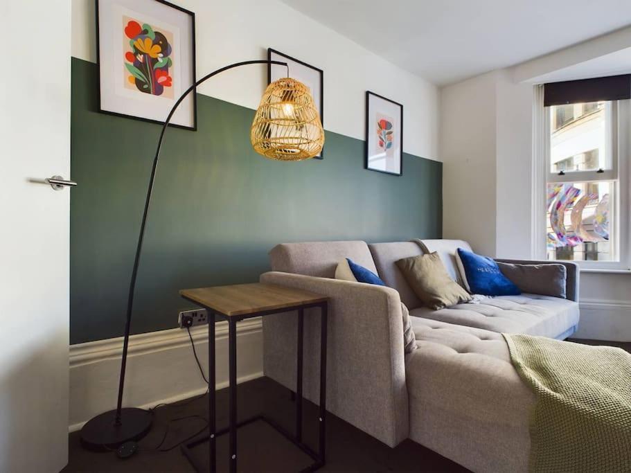 The Lanes Maisonette I Central I 4beds Apartment *