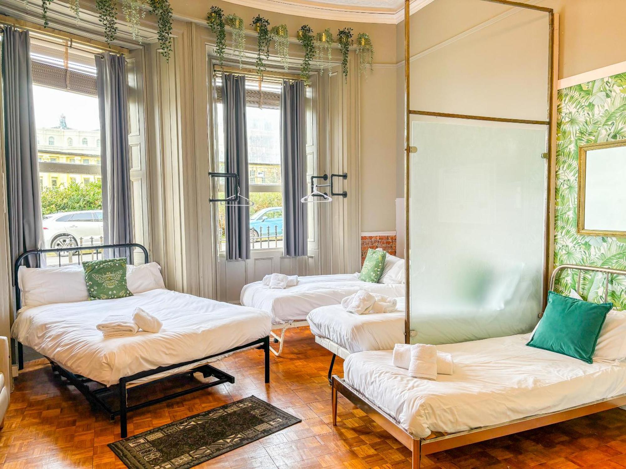 X Brunswick Square Hotel 4*