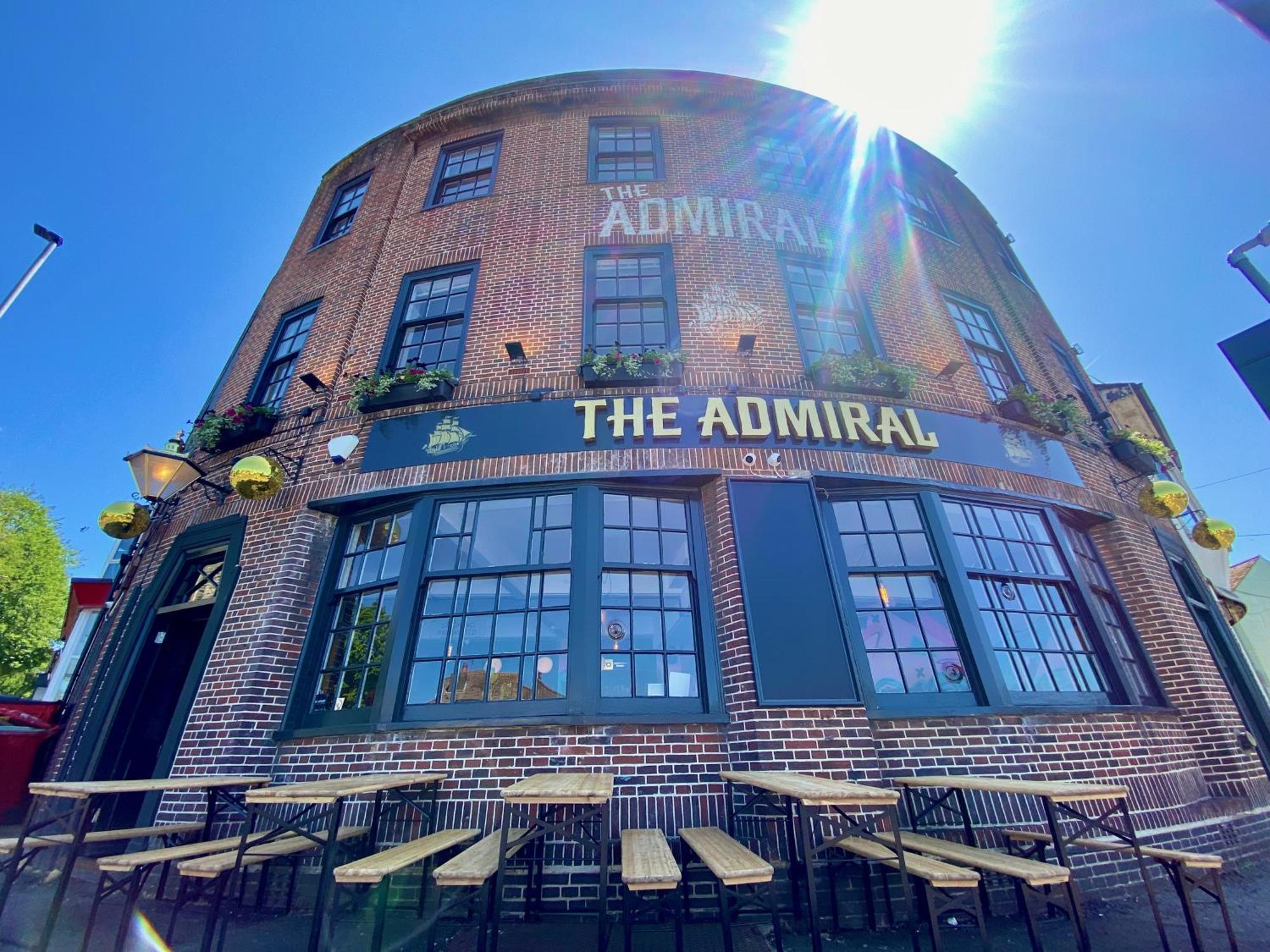 Capsule hotel The Admiral