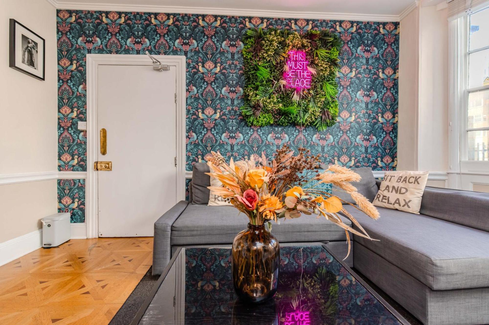 Apartment Spacious Town House I Stag Do & Hen Party Welcome