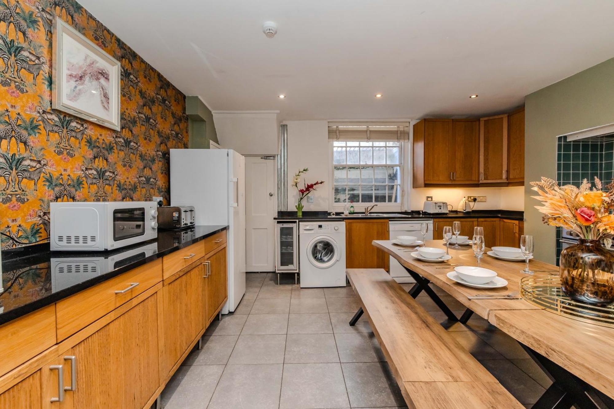 Spacious Town House I Stag Do & Hen Party Welcome Apartment Brighton