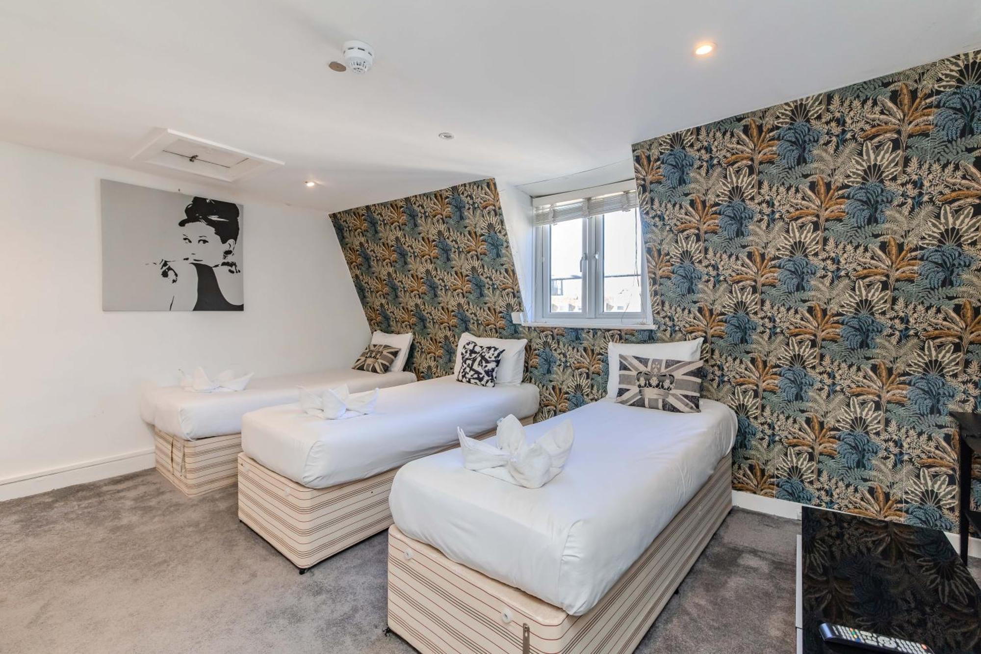 Stunning 5 Bed In Kemptown With Patio Space