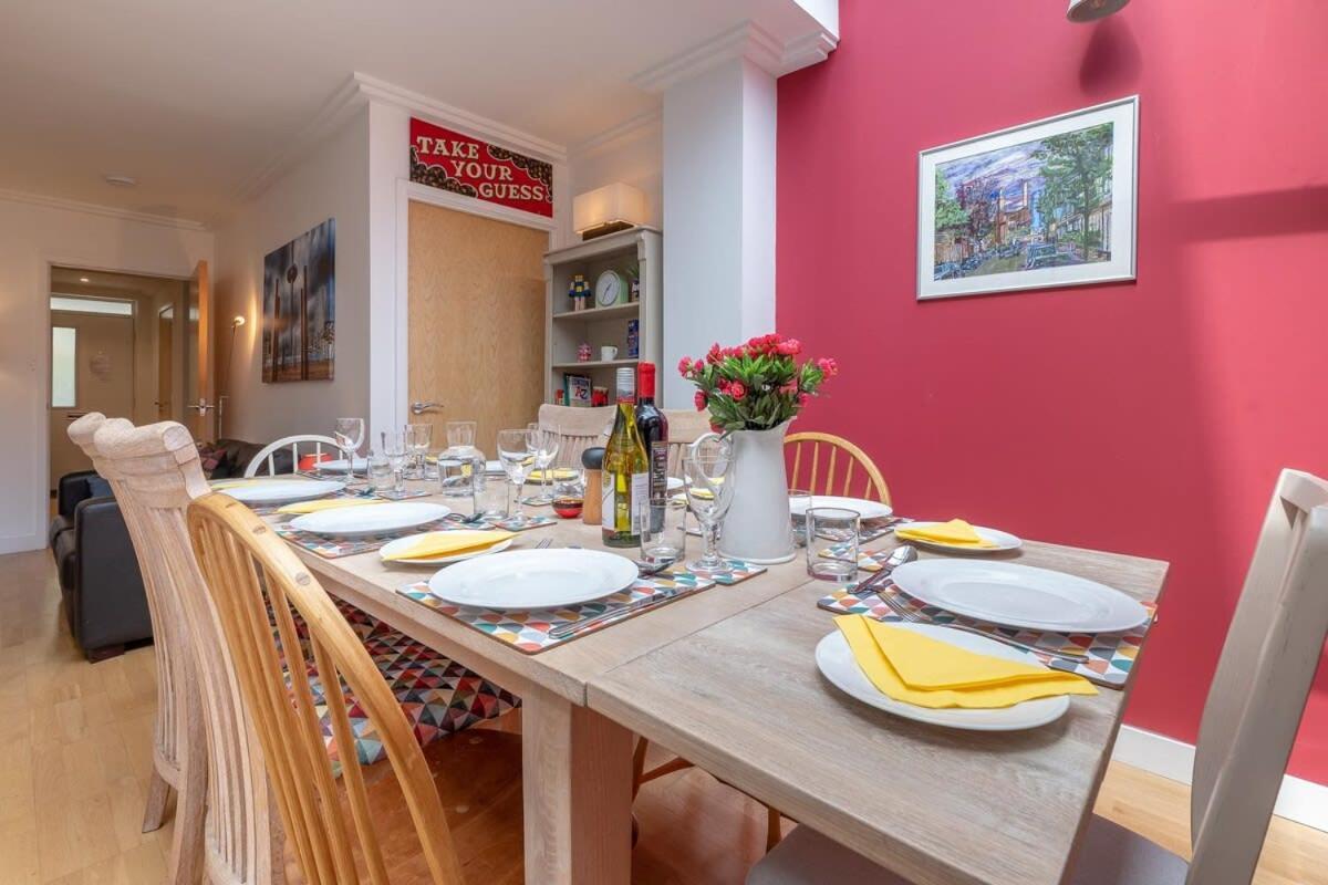 Holiday home Host & - Kingscote Townhouse *