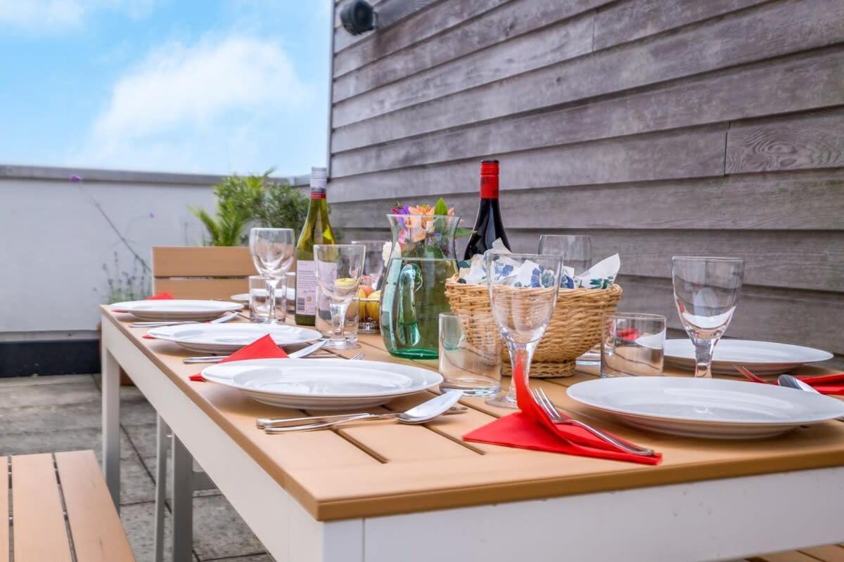 Host & - Kingscote Townhouse