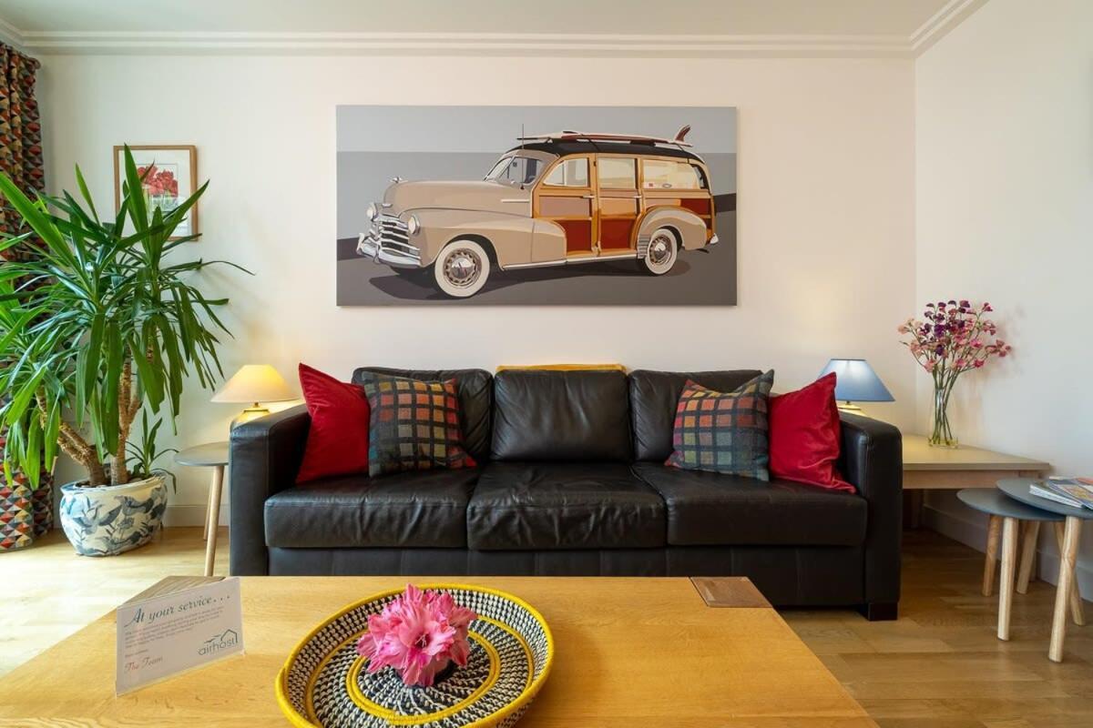 Holiday home Host & - Kingscote Townhouse