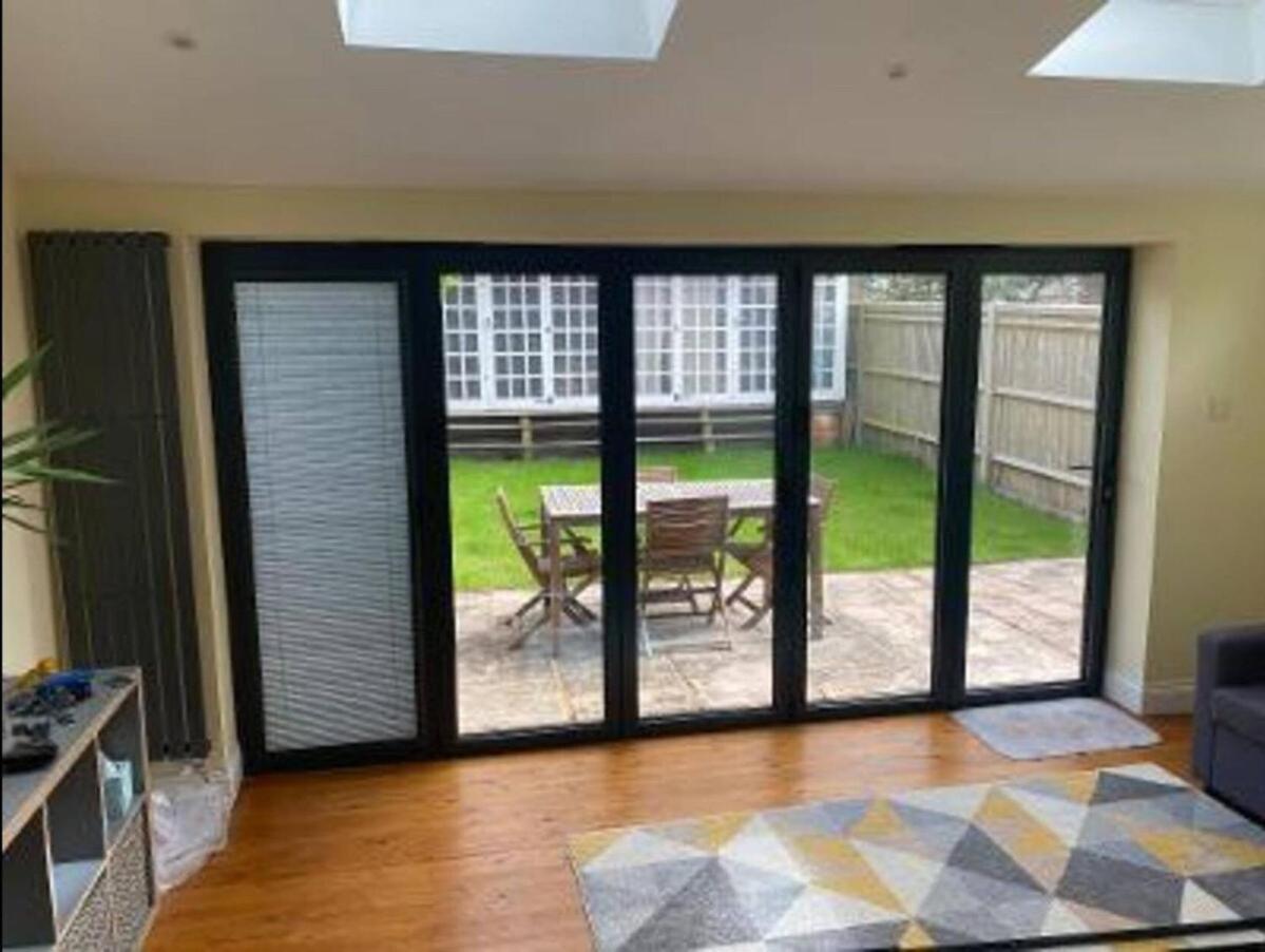 Two Bedroom House By Brookland Serviced Short Lets & With Free Wifi Holiday home