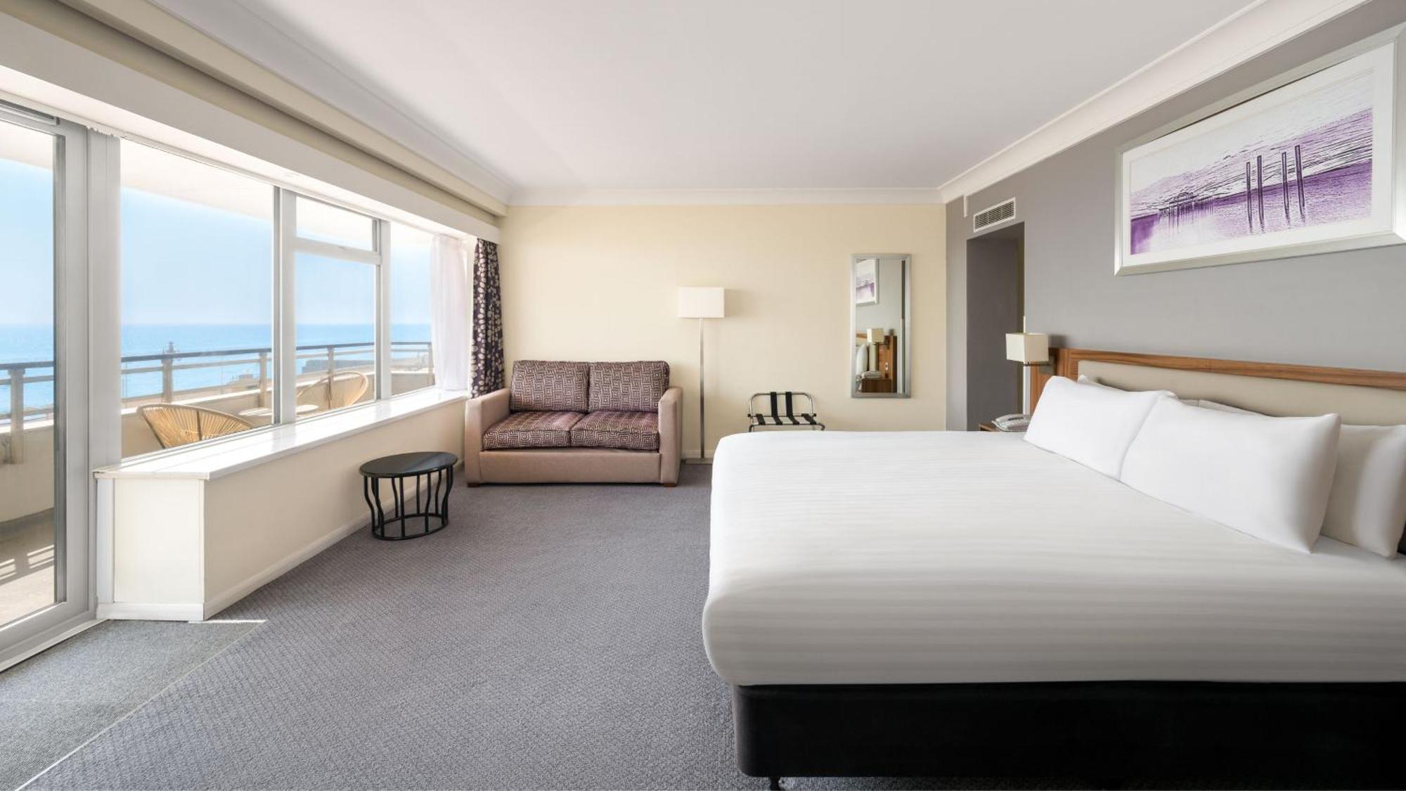 Hotel Seafront By Ihg 4*