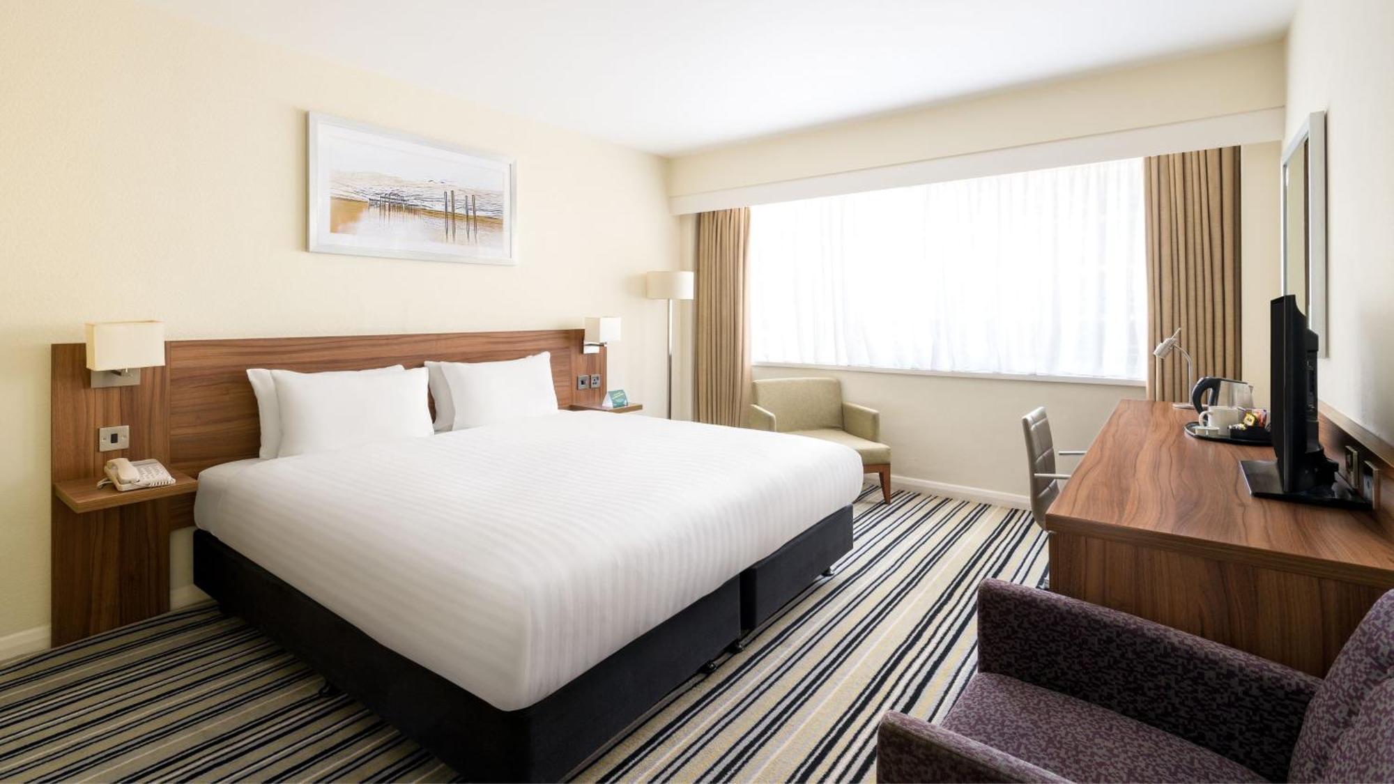 Hotel Seafront By Ihg 4*