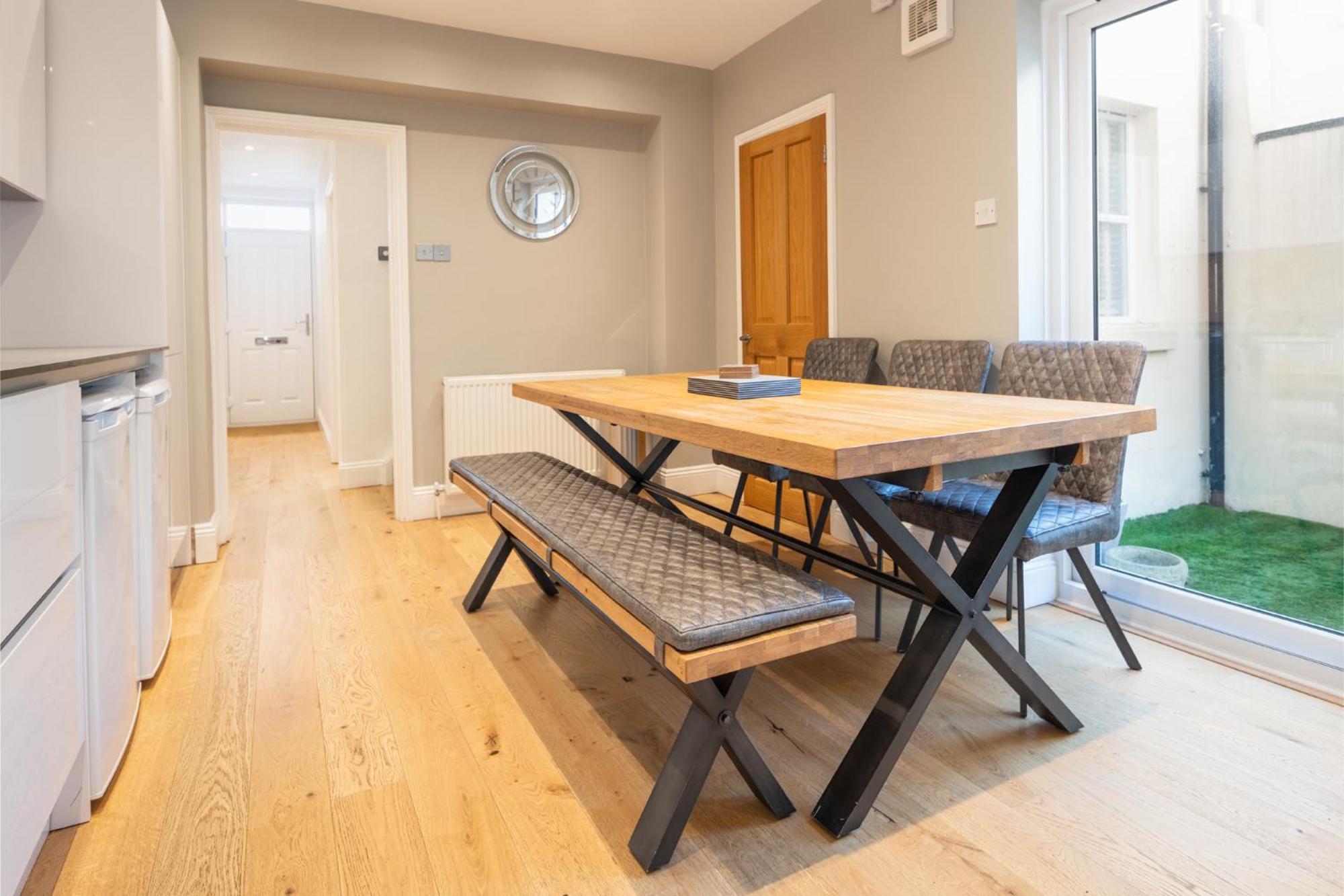 Sillwood Mews - With Free Parking Brighton