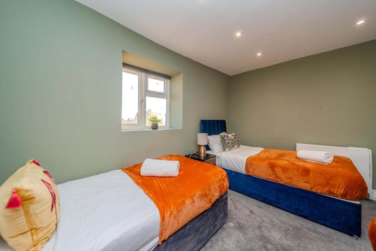 Seafront 3 Bedroom Flat Sleep 10 Guests