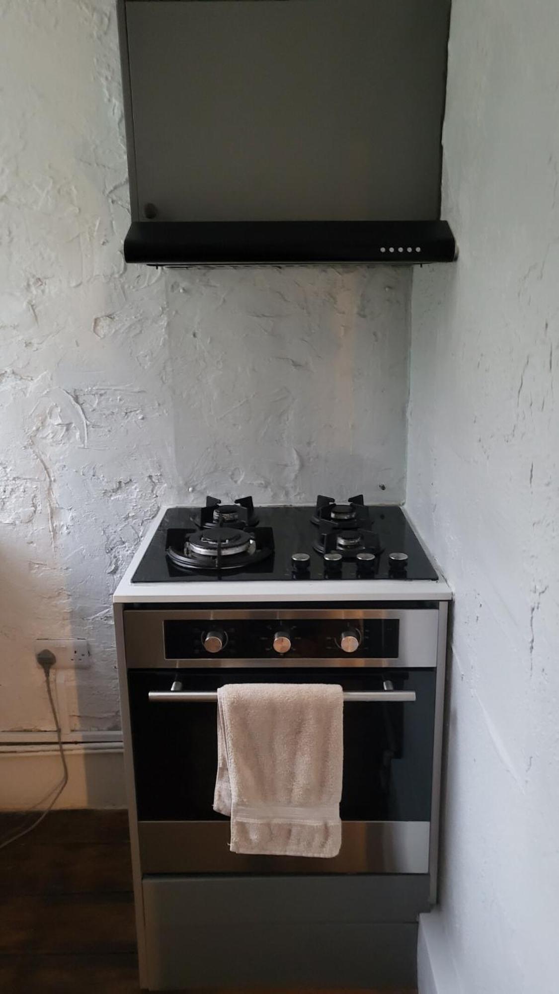 Apartment One Bed Garden Flat - Prime Location - Free Onsite Parking - Own Entrance