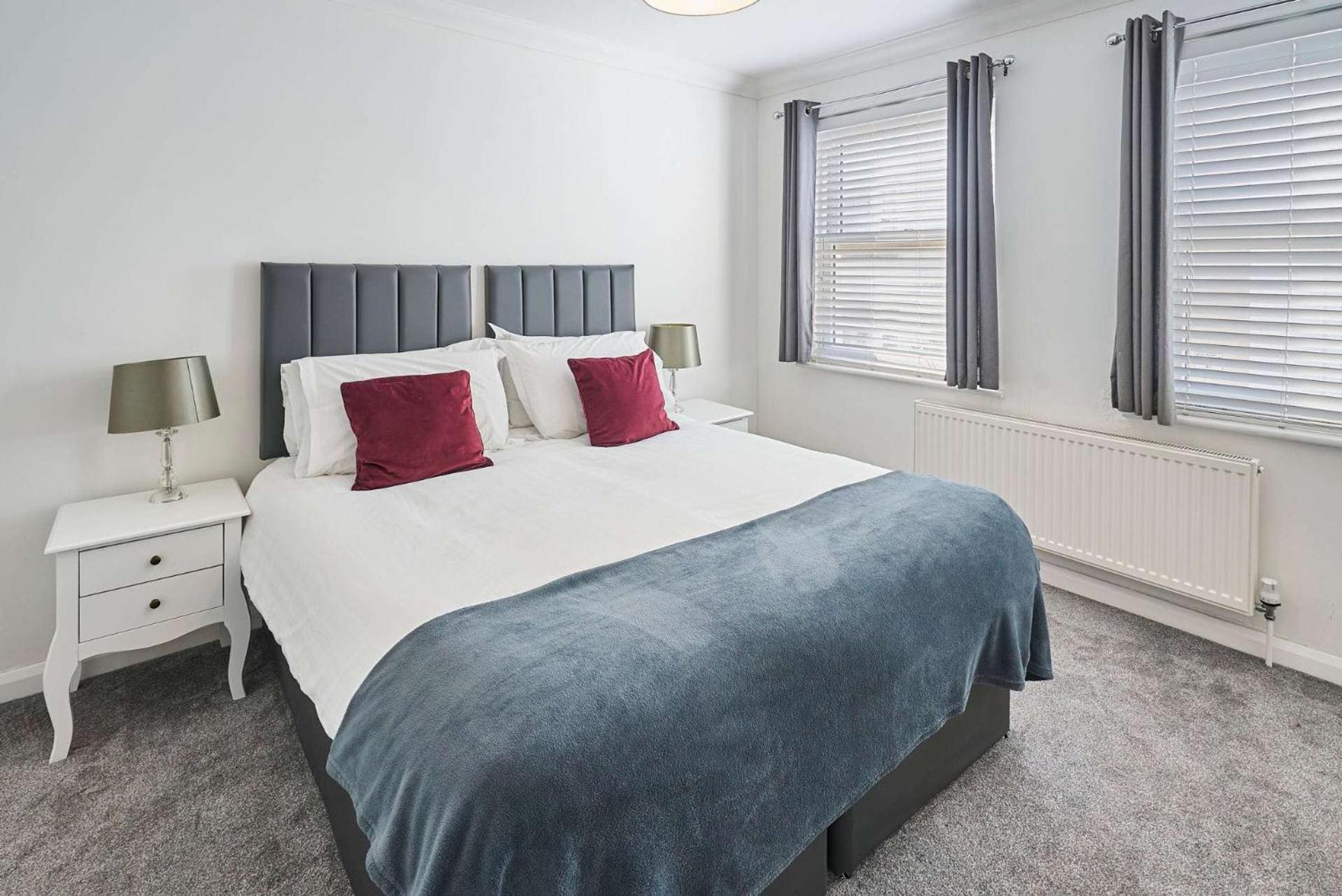 Host & - Farm Road * Brighton