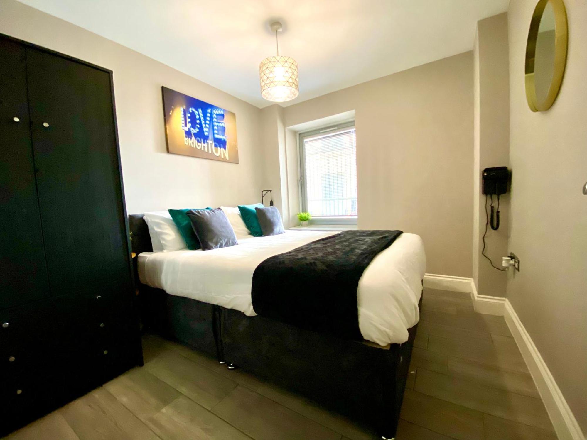 Flat By The Pier Apartment Brighton