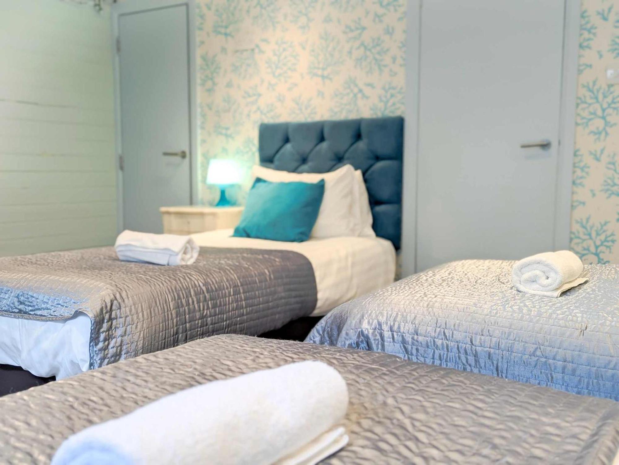 Darling By The Sea - By Lets Holiday home *