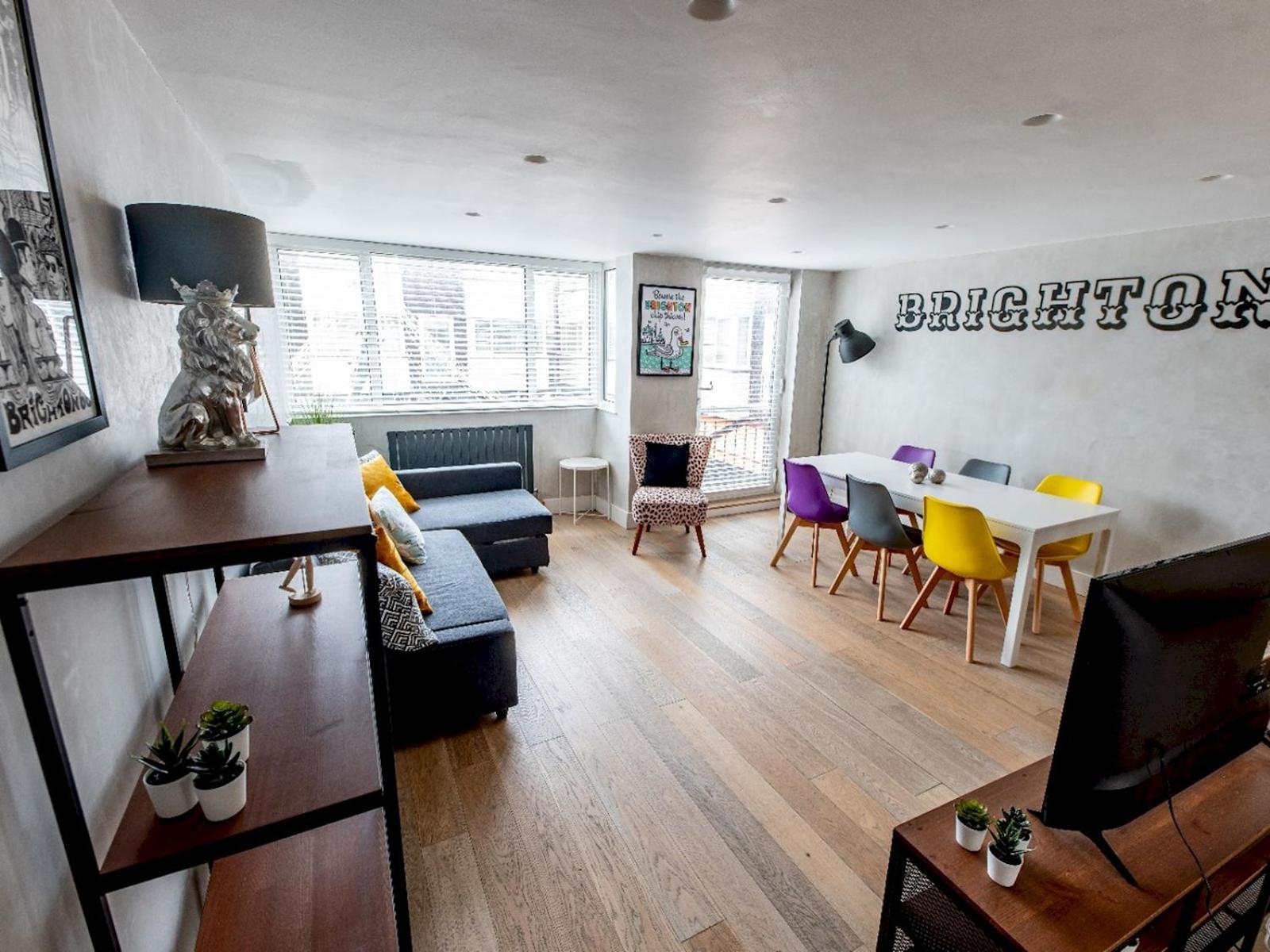 Luxury Townhouse Entire Pass The Keys Apartment