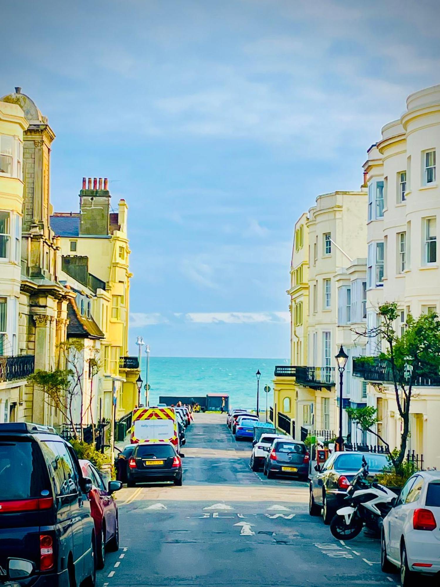 Garden Flat, 2 Mins Walk From Brighton